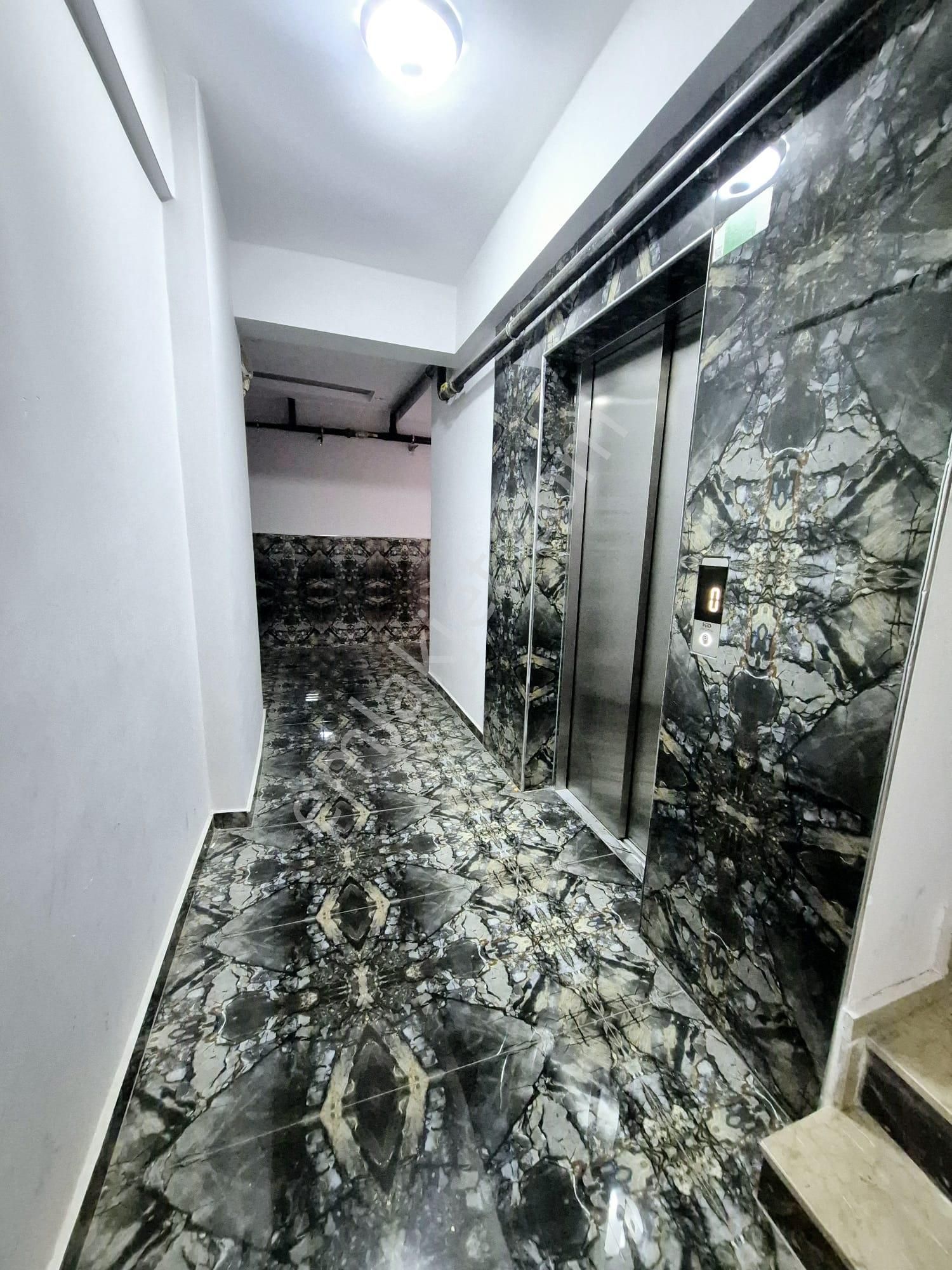 Buca Arakat Balkonlu 1+1 Satılık Daire - Görsel 24