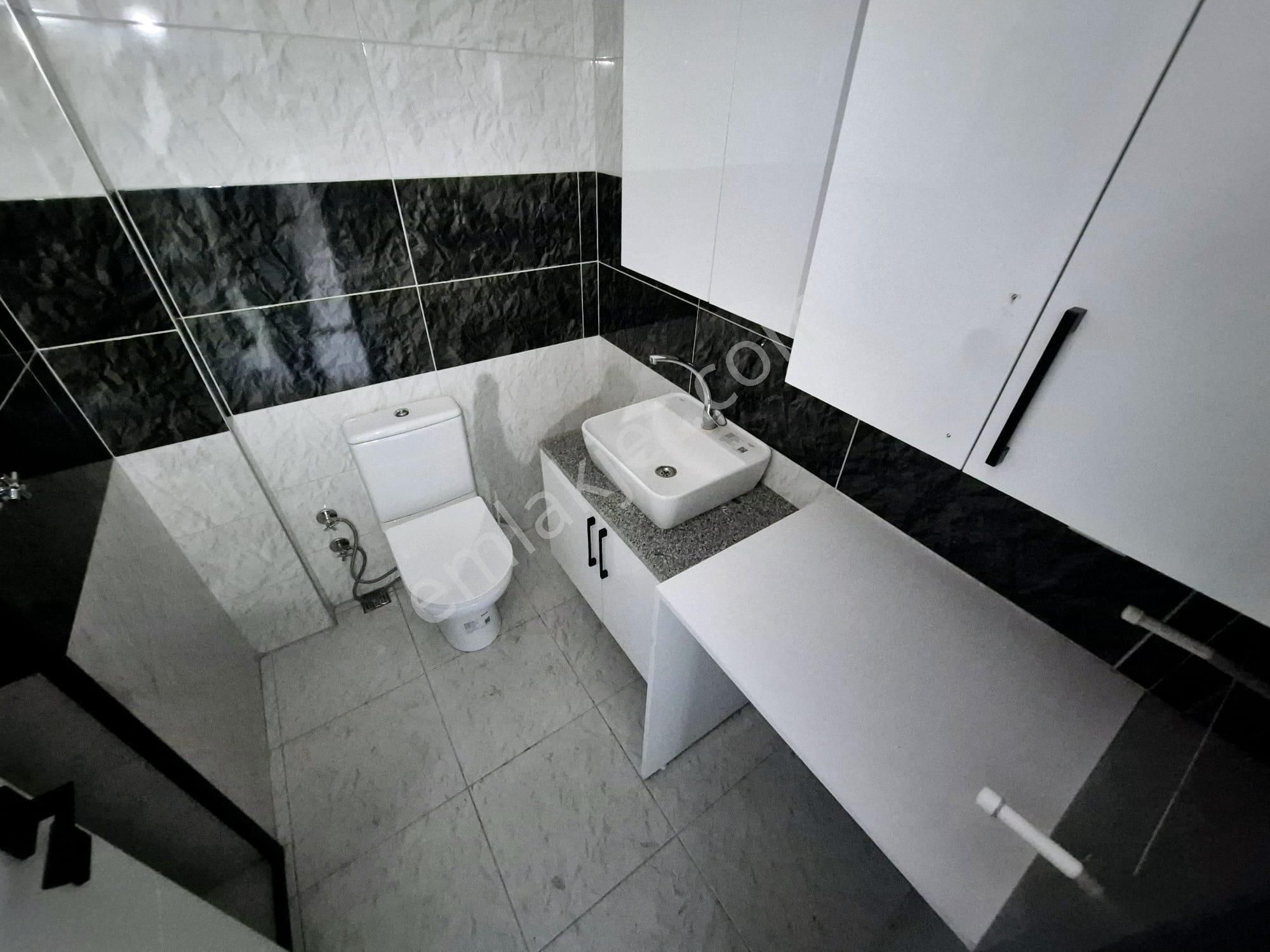 Buca Arakat Balkonlu 1+1 Satılık Daire - Görsel 21