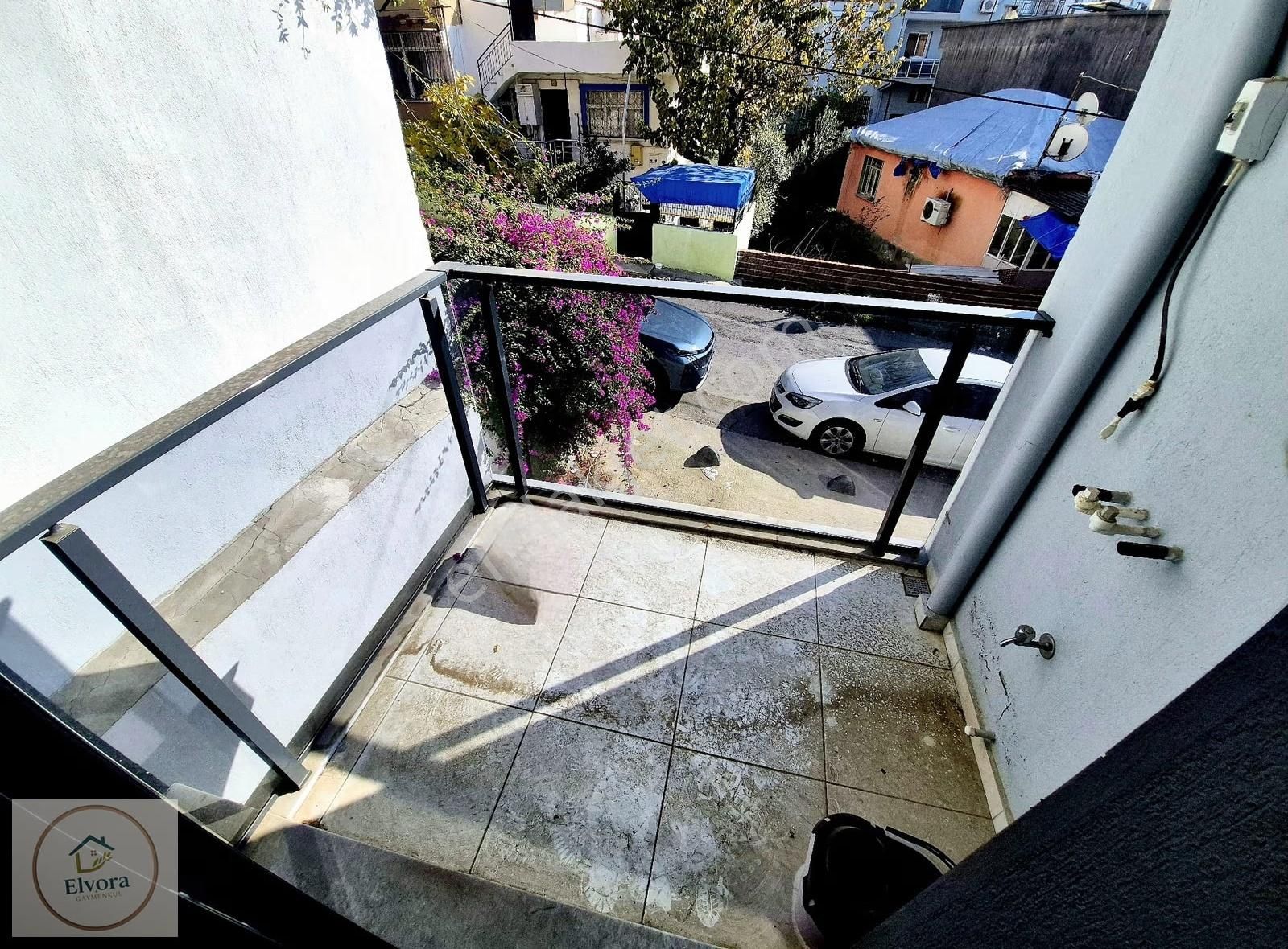 Buca Arakat Balkonlu 1+1 Satılık Daire - Görsel 23