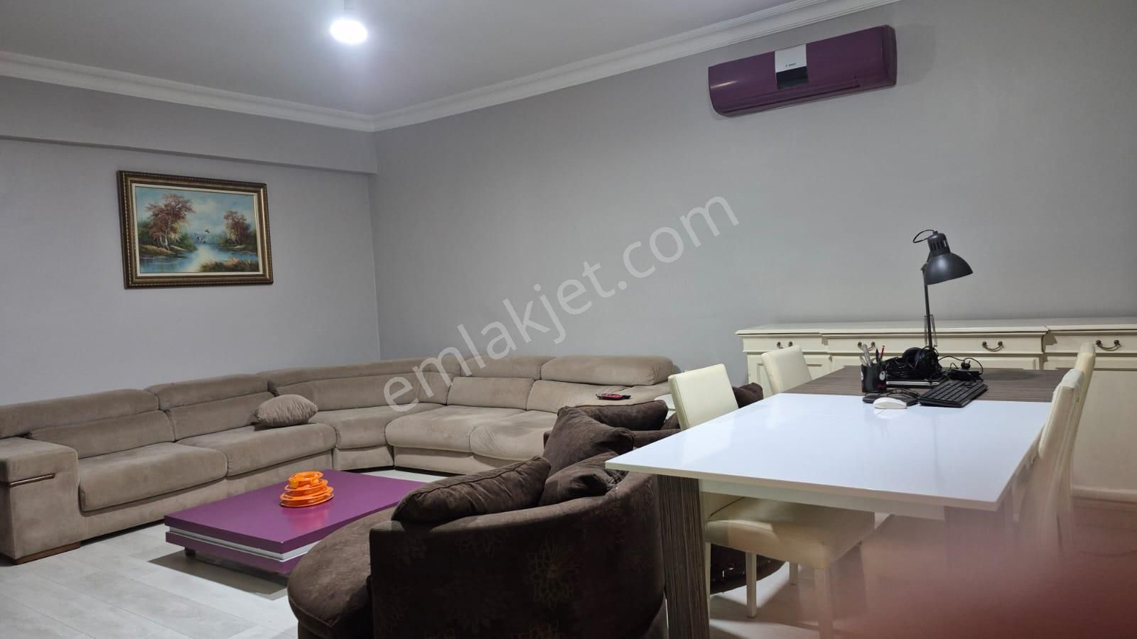 Beylikdüzü Adakent'te Bakımlı Daire 145m2 3+1 - Görsel 3