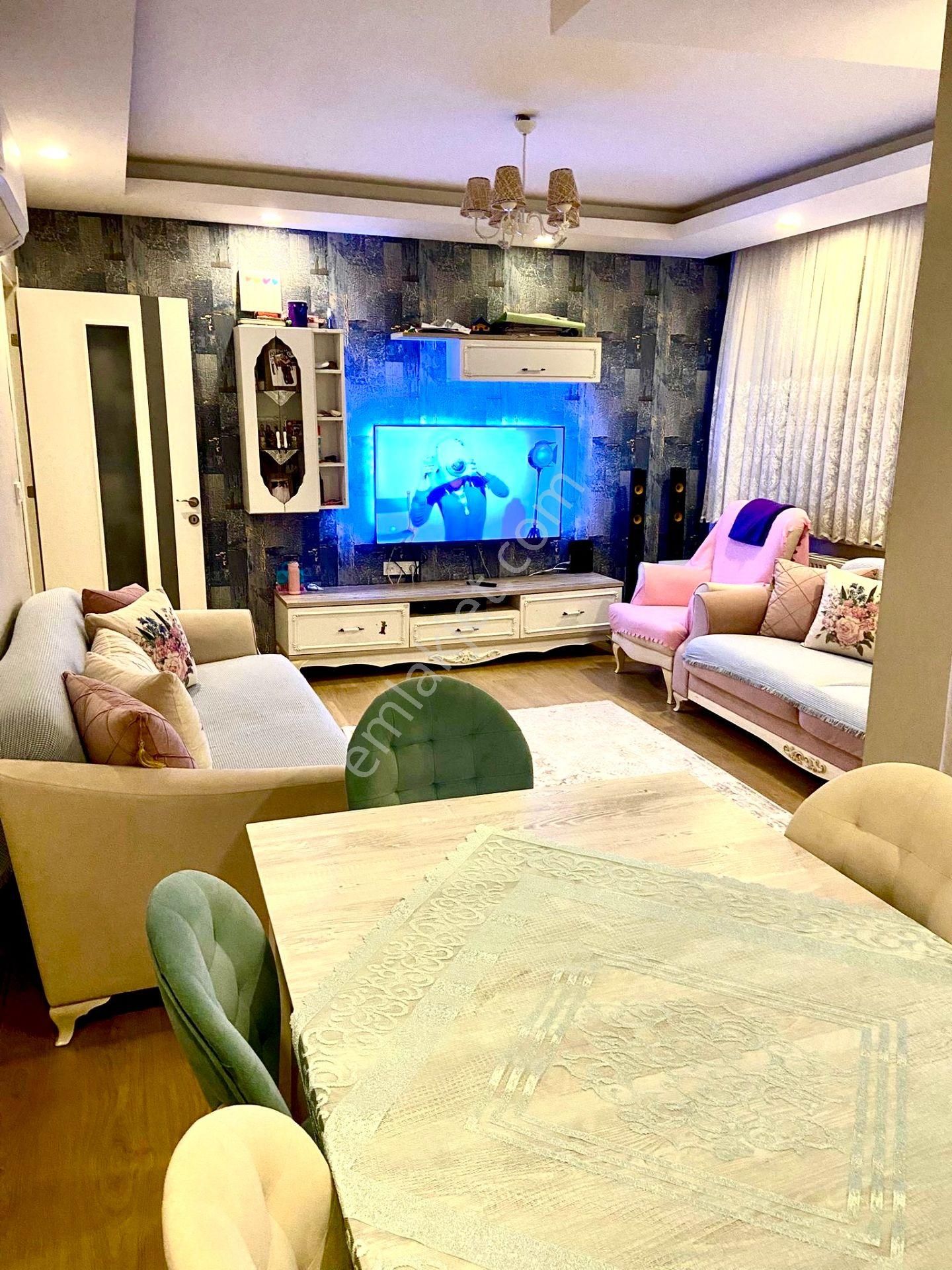 Çaybaşı Mahallesinde Ebv. Banyolu , Kombili 2+1 Arakat Daire