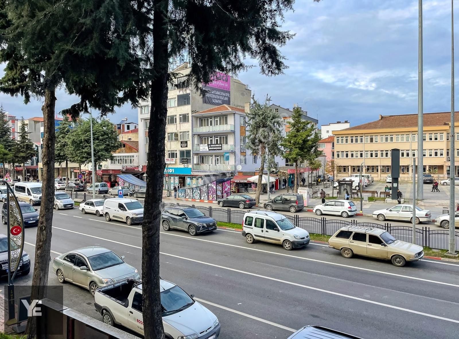 Samsun 19 Mayıs'ta Ana Cadde Üzerinde Kiralık Ofis / Dükkan - Görsel 18