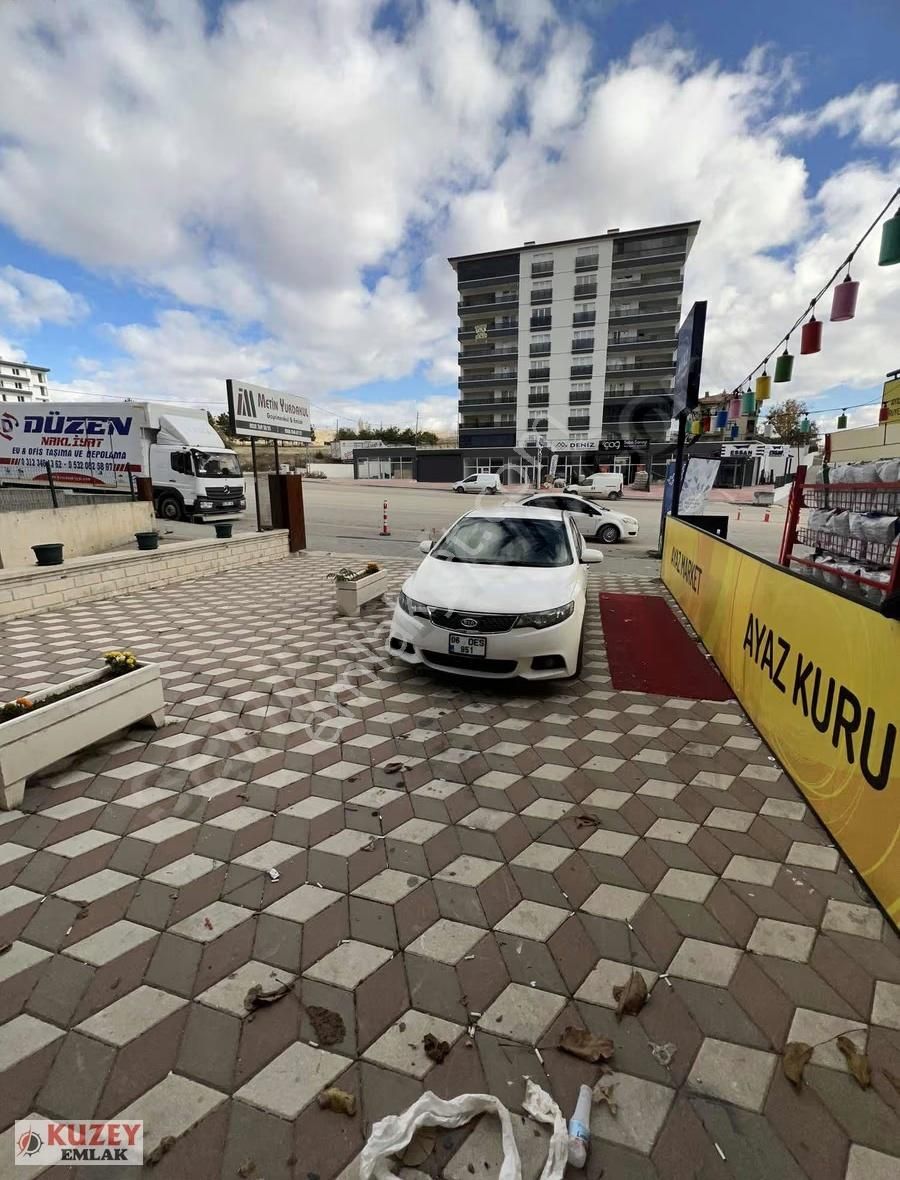 Kuzey Emlaktan Yakacık Merkezde 82 M2 Kiralık Dükkan - Görsel 3