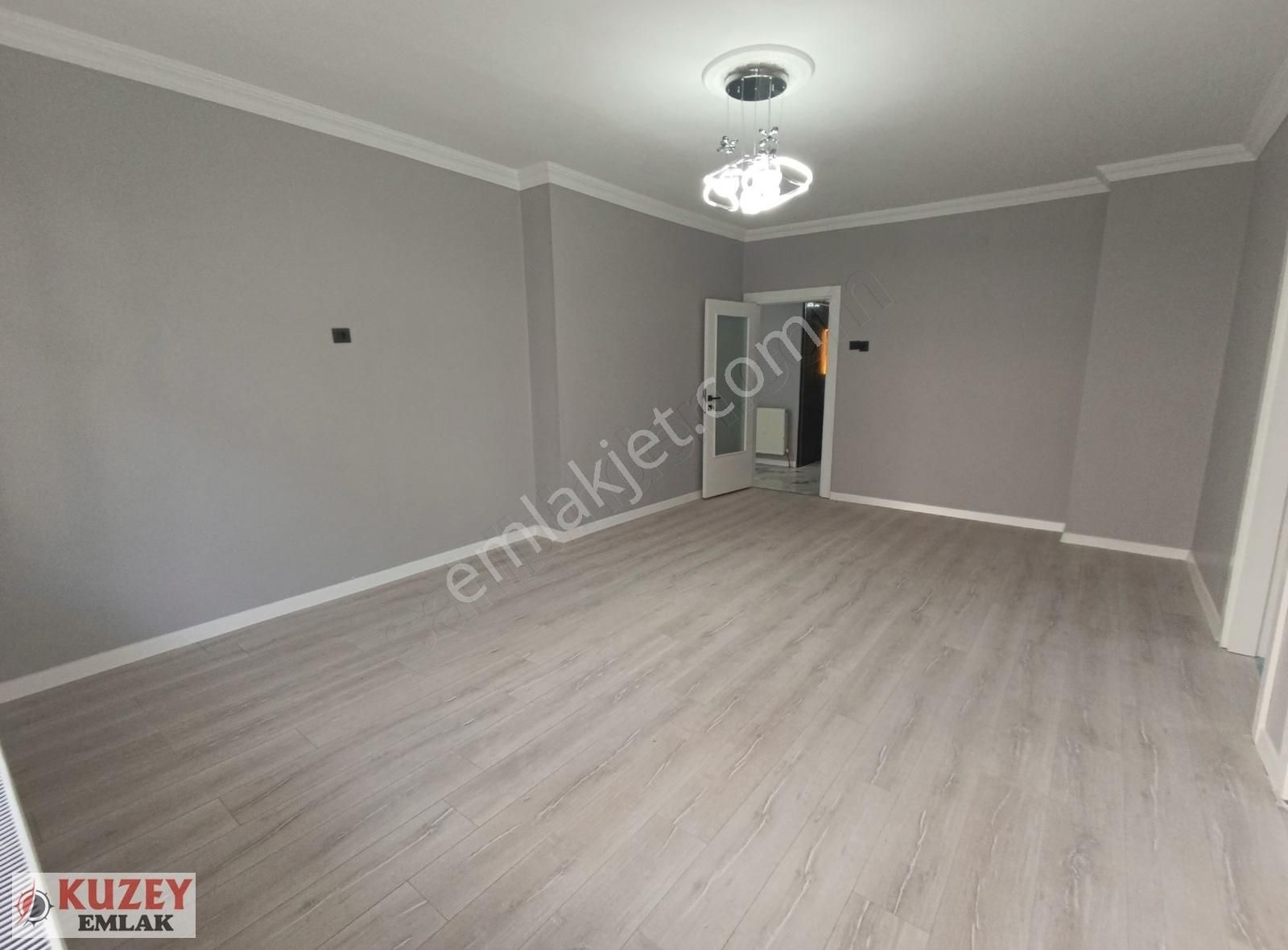 Kuzey Emlak'tan Demetevler'de Ful Yapılı 3+1 Asansörlü Daire - Görsel 3