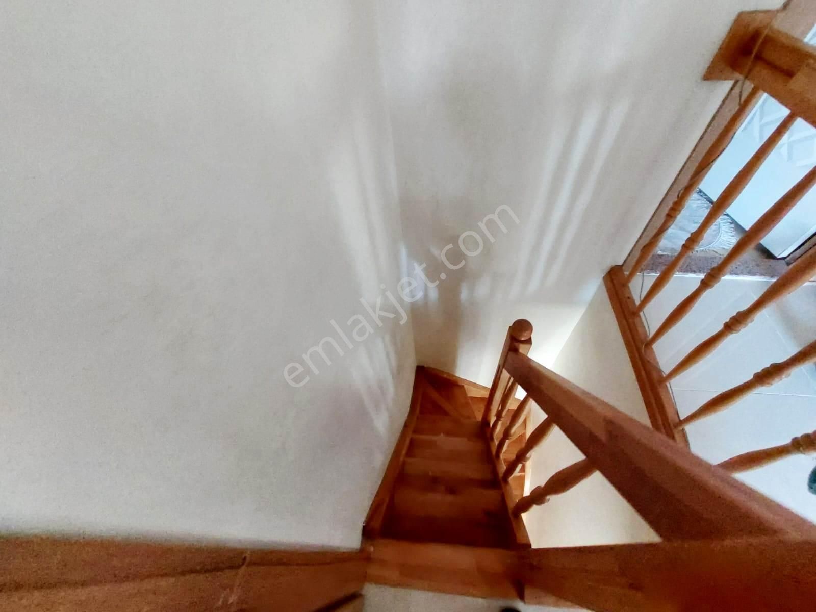 Tapu Masrafı Yok Yıldız Zöhre Cami Yakını Satılık 5+1 Dubks - Görsel 10