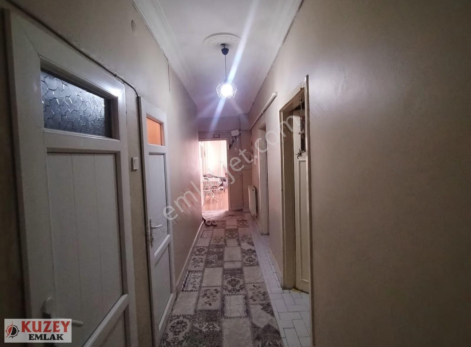 Kuzey Emlak'ta Caddesi Üzerinde Ön Cephe 3+1 Asansörlü Daire - Görsel 20