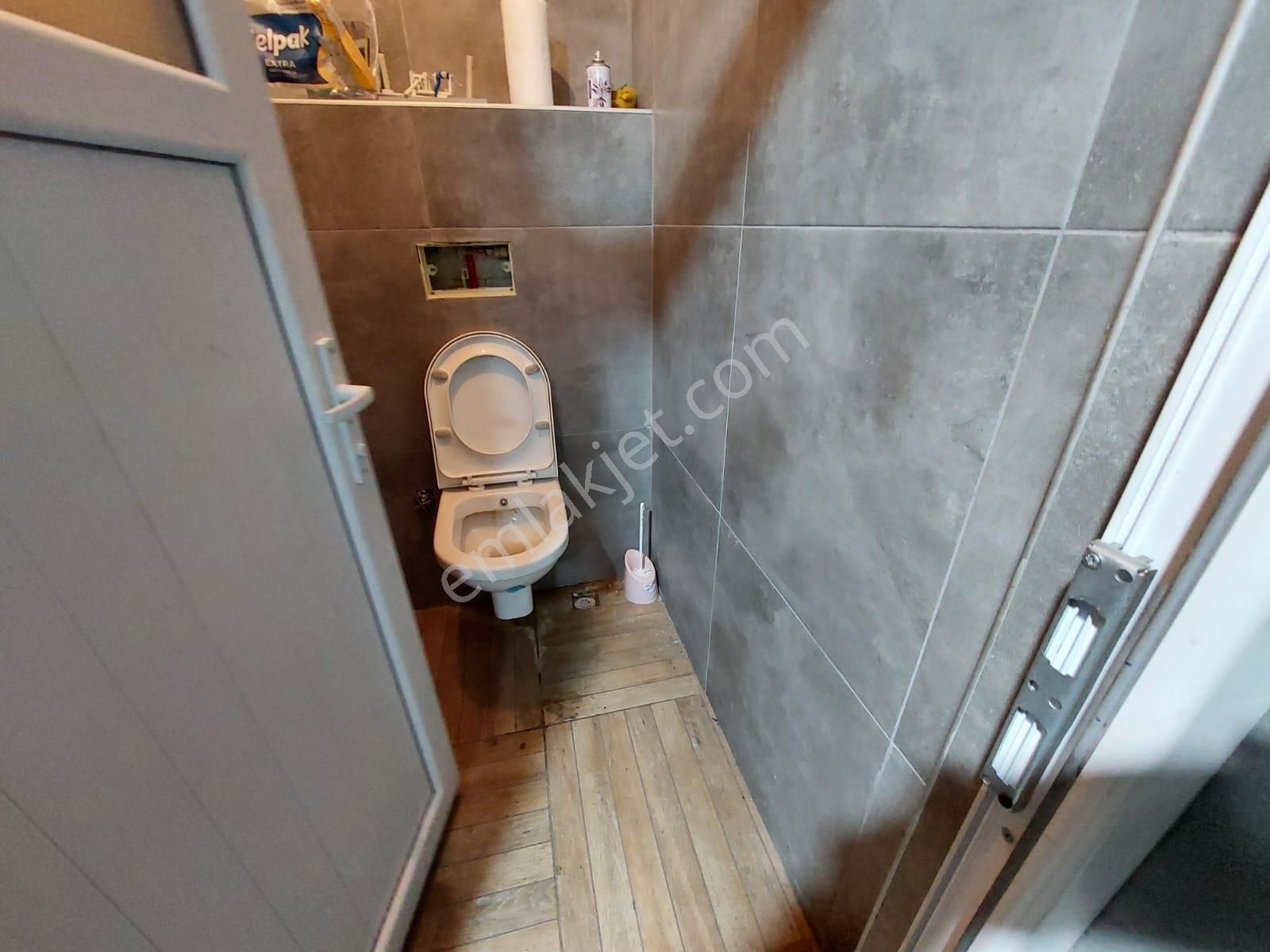 Göraldan Kabil Caddesi Üzerinde 180 M2 Hazır Kiracılı Dükkan - Görsel 28