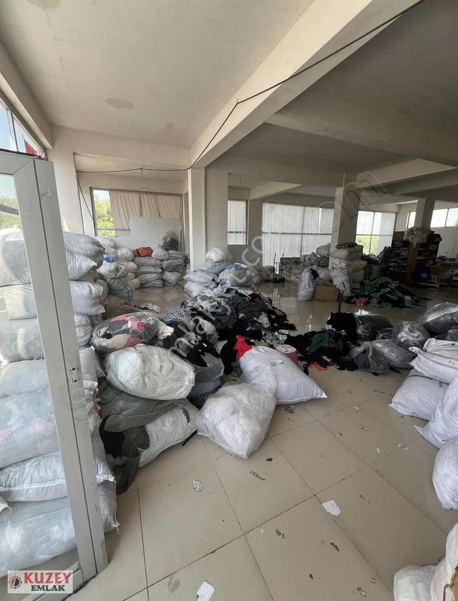 Kuzey Emlaktan Acil Satılık 222 M2 Dükkan - Görsel 13