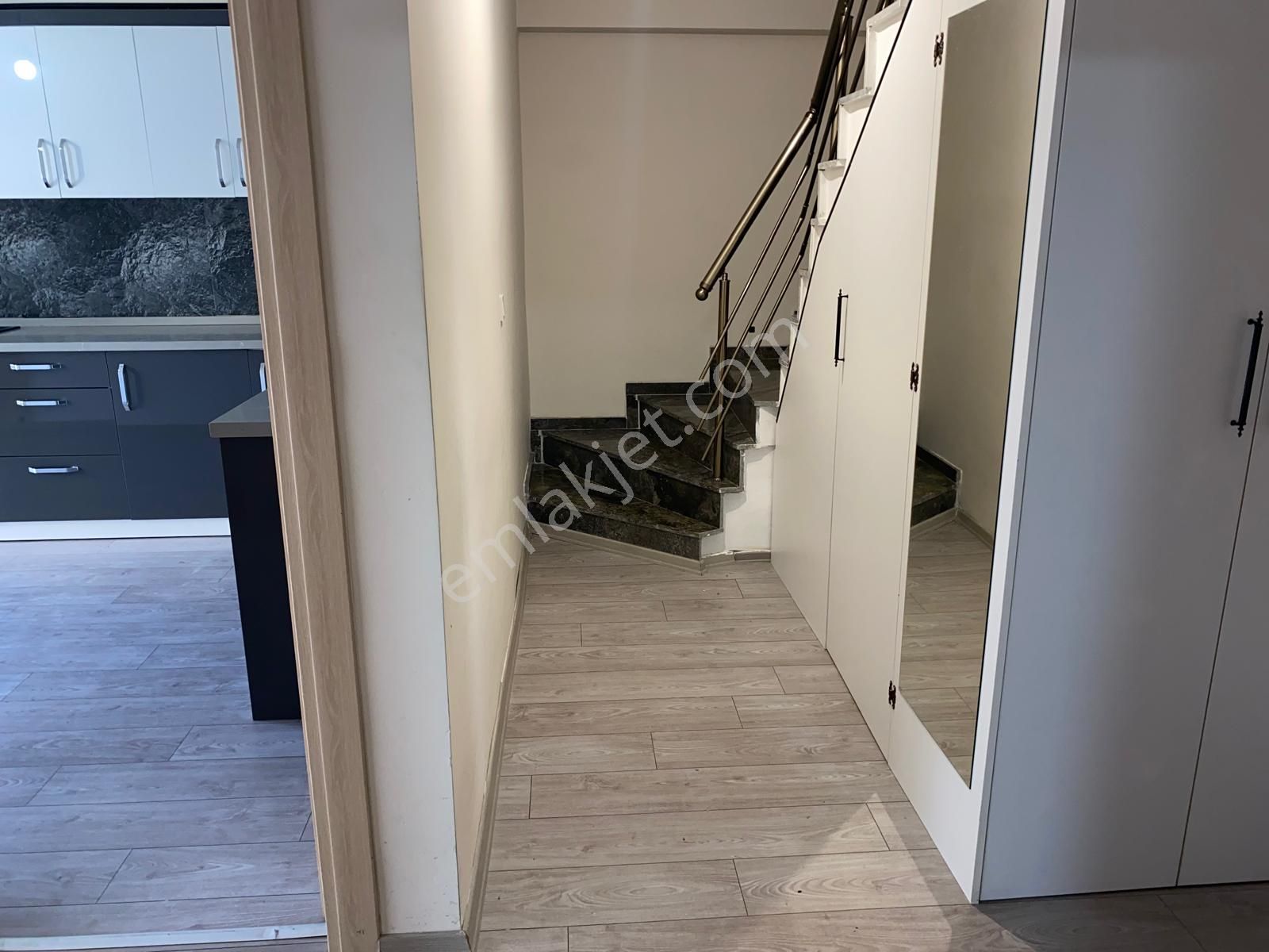 Arga' Dan Buca Çevik Bir'de 3+1 Teraslı Satılık Dubleks Daire. - Görsel 16