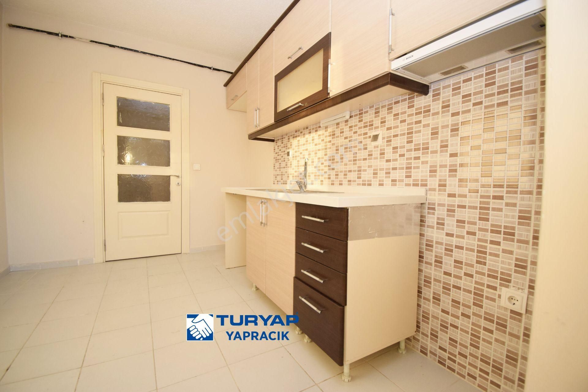 Turyap Yapracık' Tan 13. Bölgede Manzaralı Satılık Boş 3+1 Daire - Görsel 6