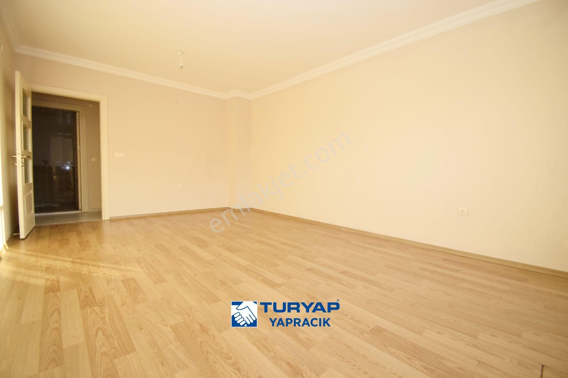 Turyap Yapracık' Tan 13. Bölgede Manzaralı Satılık Boş 3+1 Daire - Görsel 3