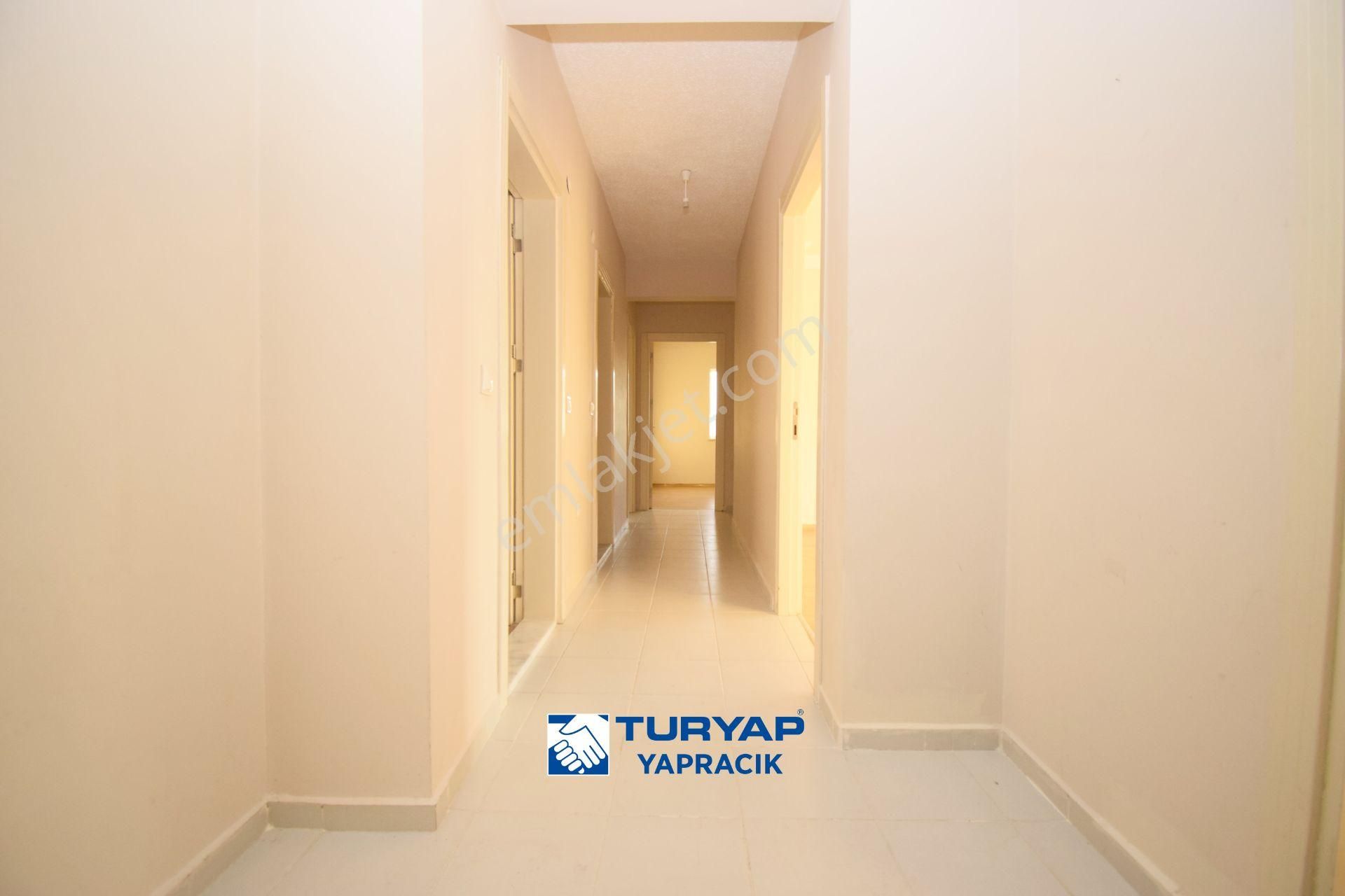 Turyap Yapracık' Tan 13. Bölgede Manzaralı Satılık Boş 3+1 Daire - Görsel 18