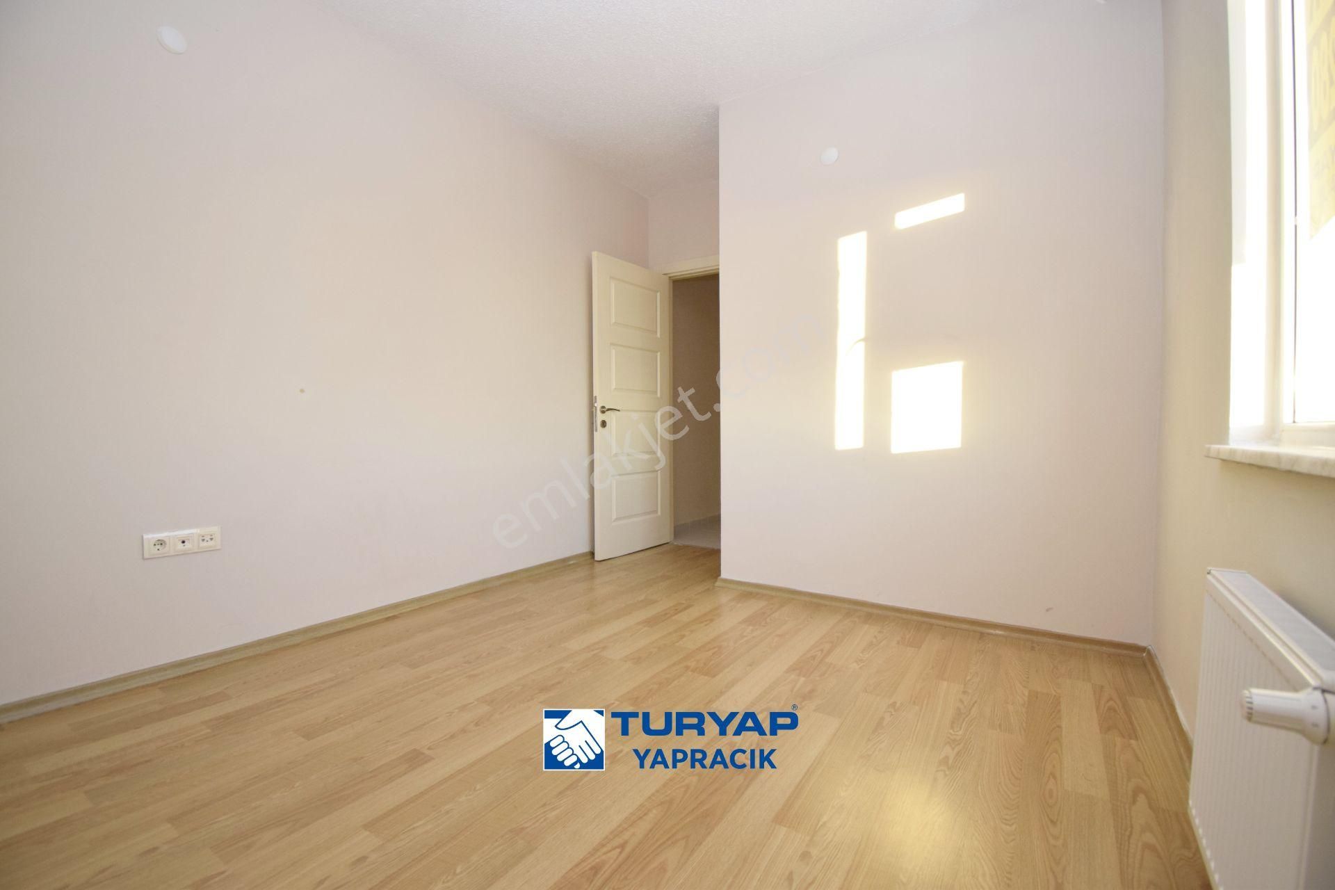 Turyap Yapracık' Tan 13. Bölgede Manzaralı Satılık Boş 3+1 Daire - Görsel 15