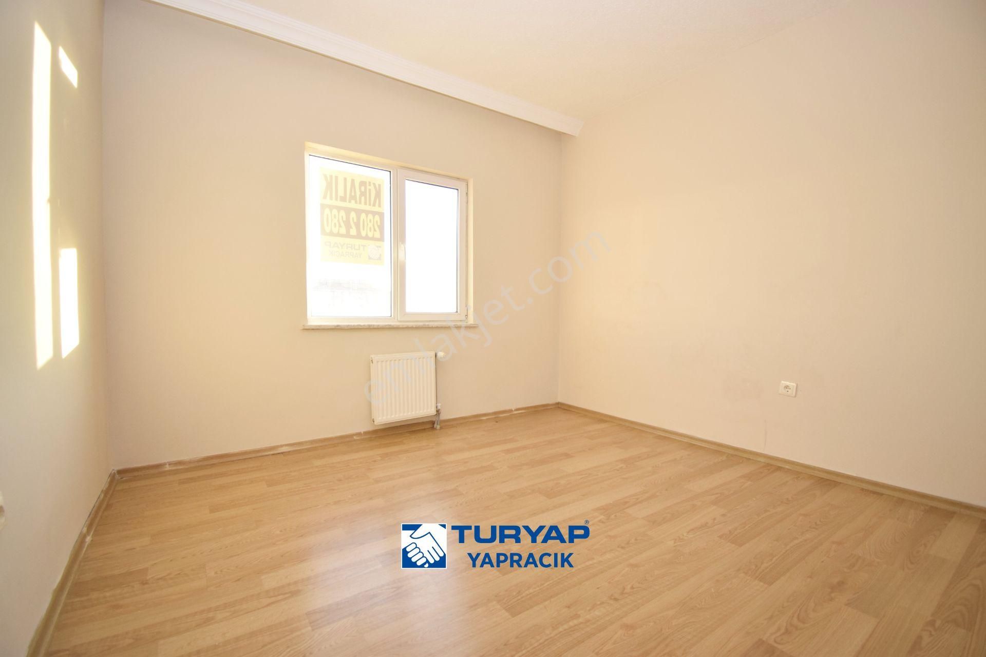 Turyap Yapracık' Tan 13. Bölgede Manzaralı Satılık Boş 3+1 Daire - Görsel 12