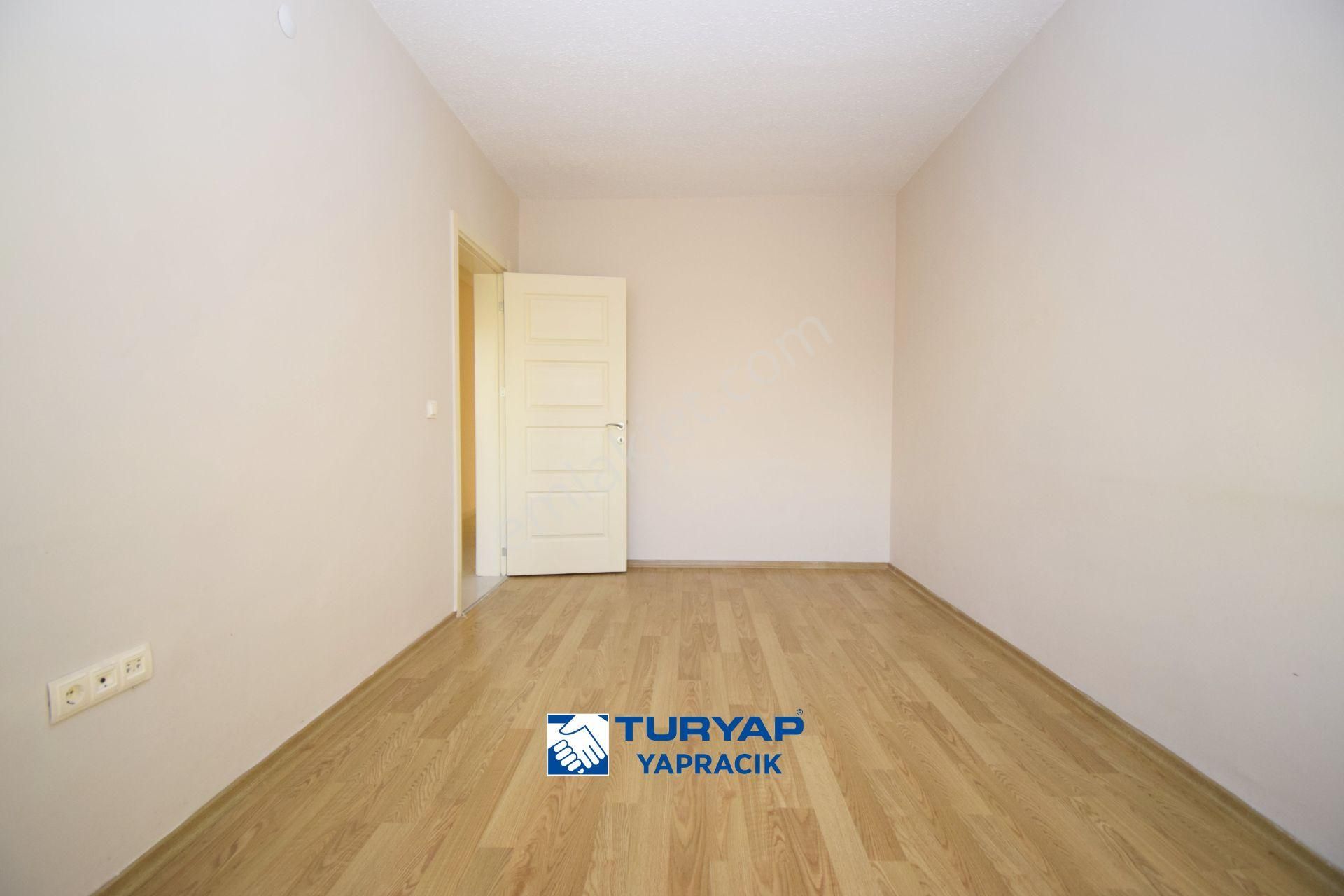 Turyap Yapracık' Tan 13. Bölgede Manzaralı Satılık Boş 3+1 Daire - Görsel 11