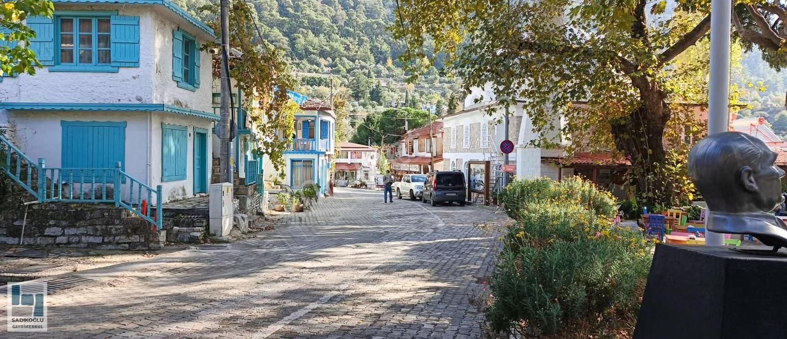 Marmaris Bayır Köy Merkezinde İmarlı Arsa