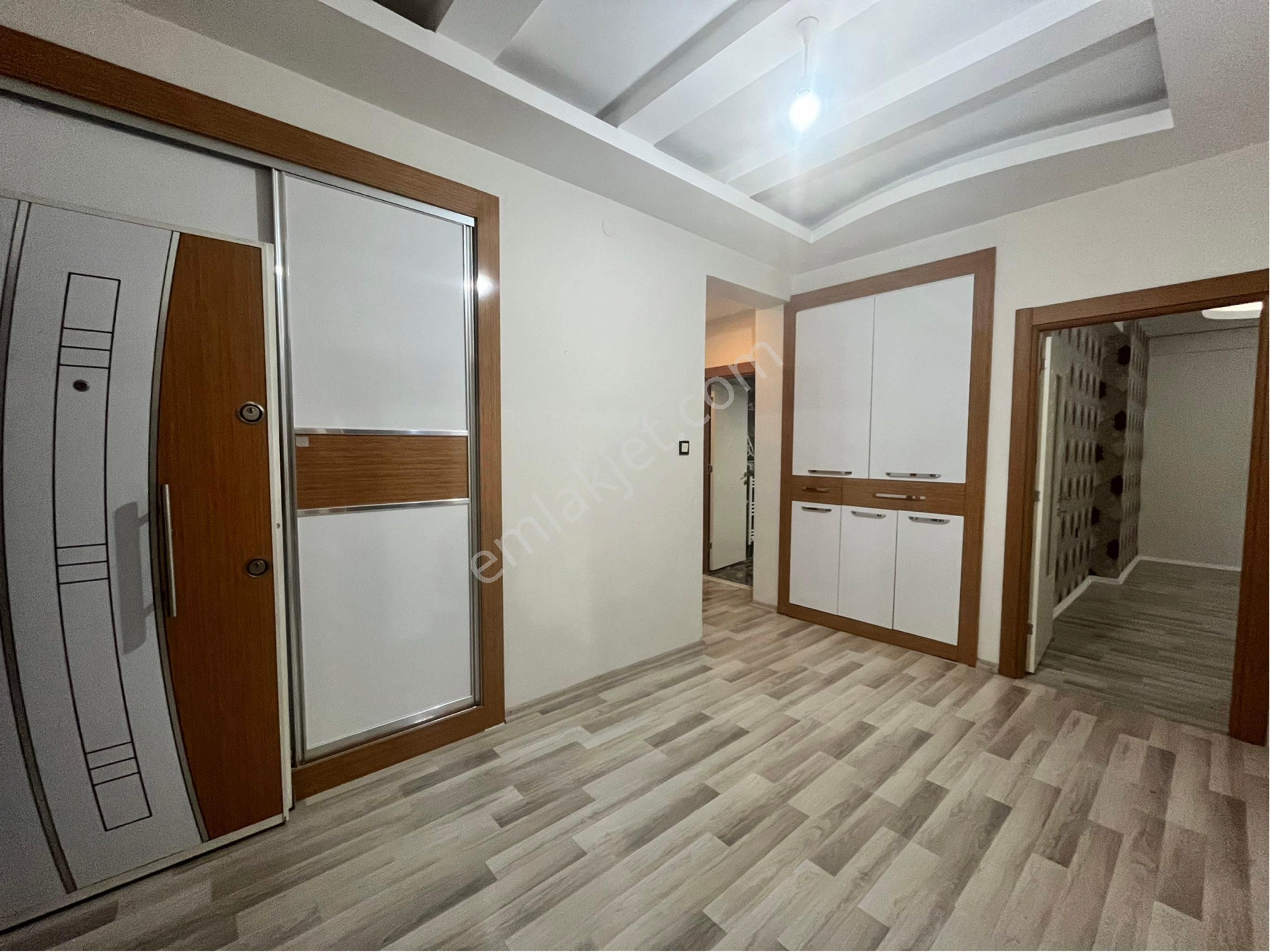 Bağcılarda Piyale Düğün Salonu Civarı Çok Uygun Kiralık Lüks 3+1 - Görsel 4