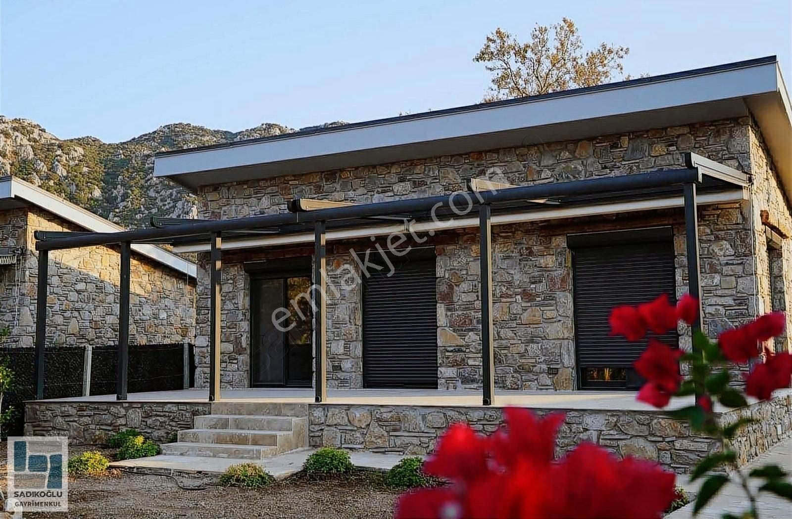 Marmaris Selimiyede İki Adet Lüks Müstakil Ev - Görsel 4