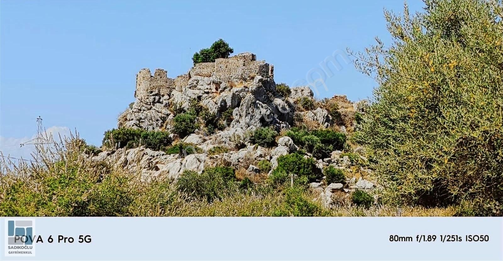 Marmaris Selimiyede 604 M² Bahçe Duvarlı Yatırımlık Tarla