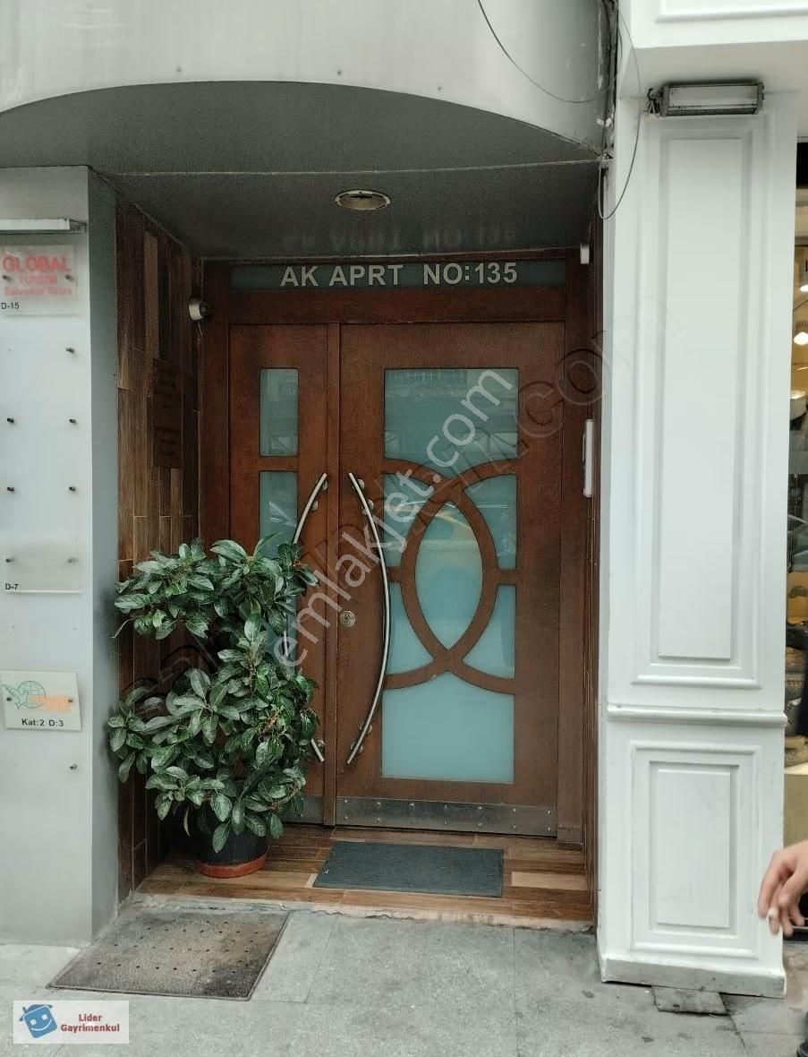 Halaskargazi Caddesi Üzerinde Köşe Konumda Metronun Dibinde 4+1 - Görsel 18