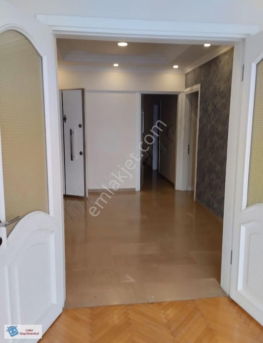 Halaskargazi Caddesi Üzerinde Köşe Konumda Metronun Dibinde 4+1 - Görsel 6