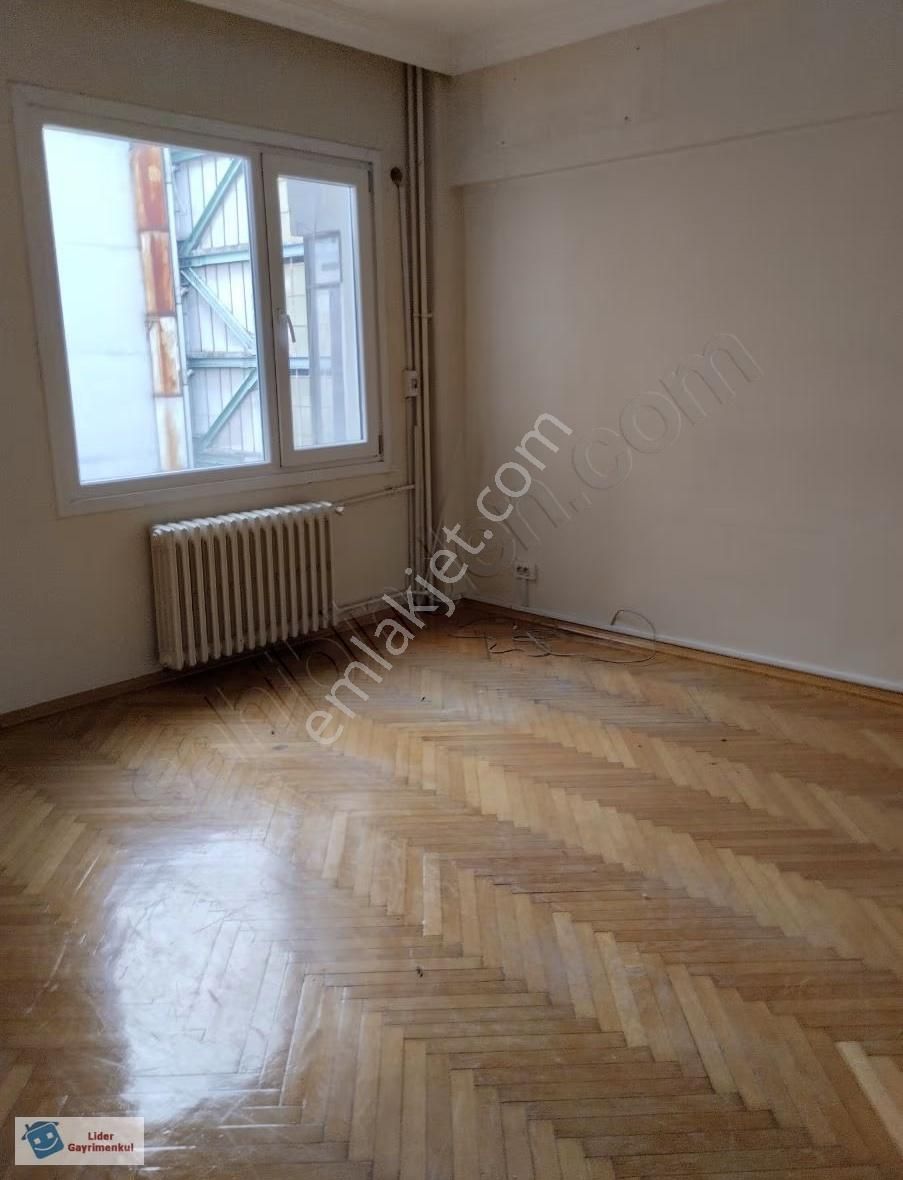 Halaskargazi Caddesi Üzerinde Köşe Konumda Metronun Dibinde 4+1 - Görsel 10