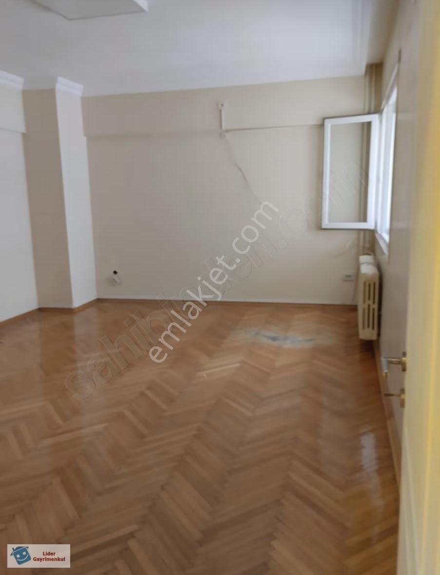 Halaskargazi Caddesi Üzerinde Köşe Konumda Metronun Dibinde 4+1 - Görsel 3