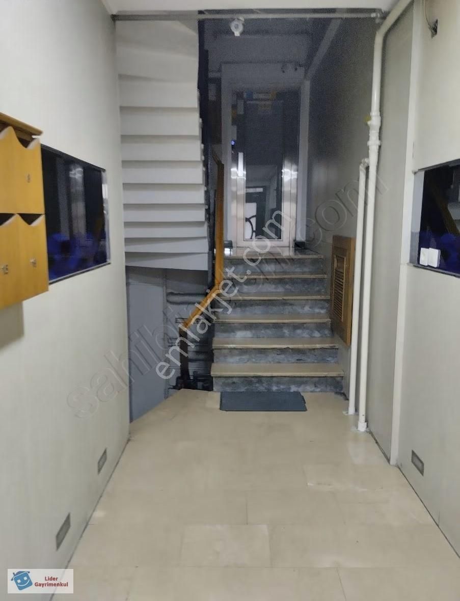 Halaskargazi Caddesi Üzerinde Köşe Konumda Metronun Dibinde 4+1 - Görsel 16