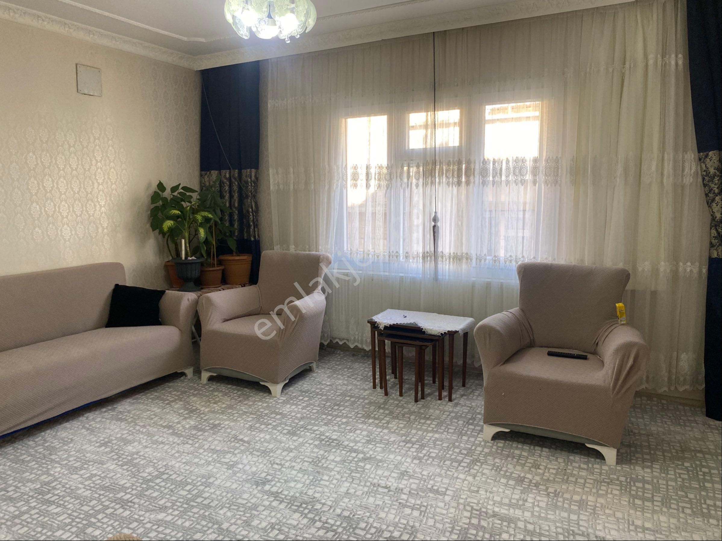 Yeşılevler De 3 Katlı,117m,geniş , 2+1 , Doğalgazlı, Yalıtımlı - Görsel 2