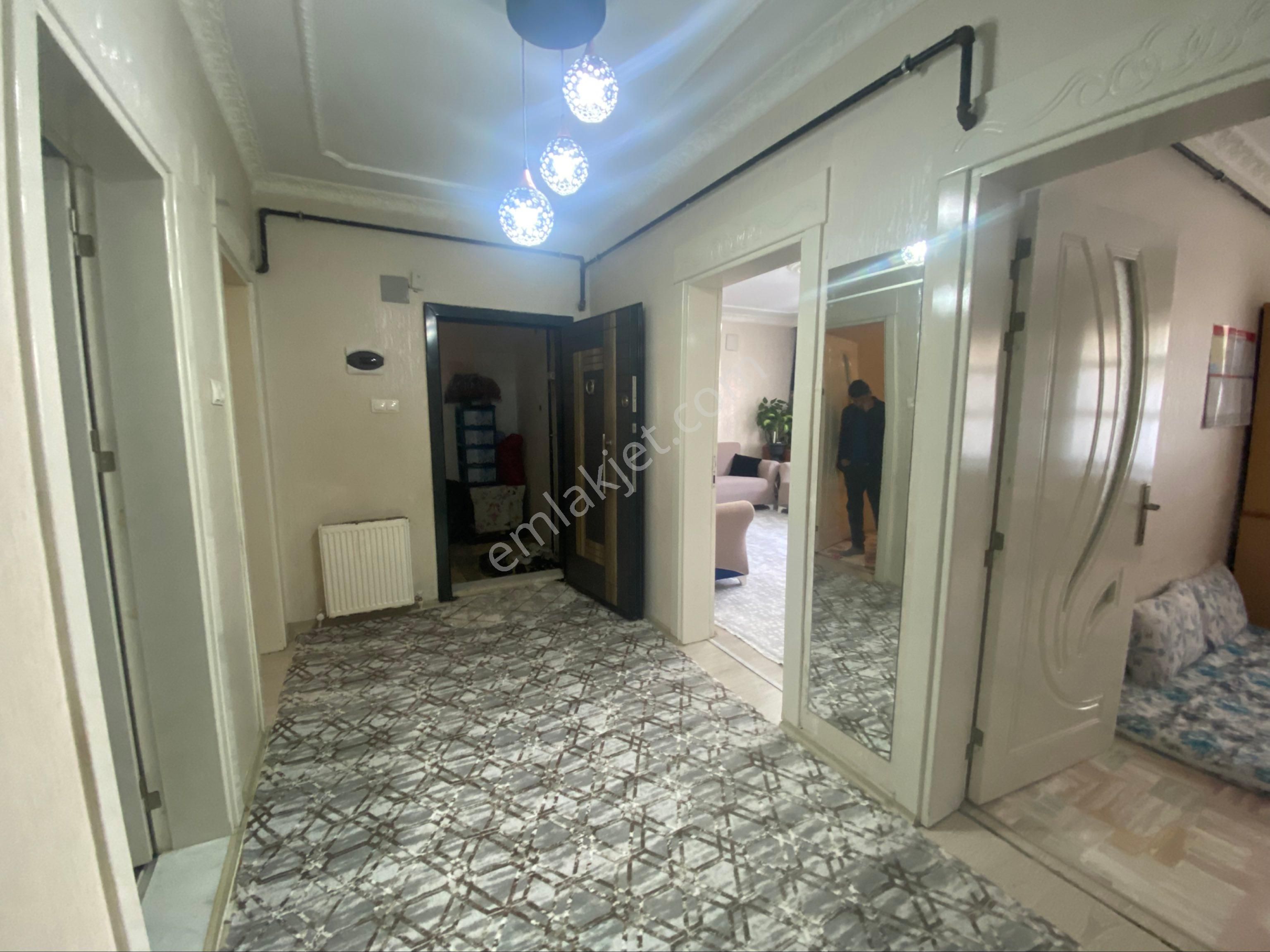 Yeşılevler De 3 Katlı,117m,geniş , 2+1 , Doğalgazlı, Yalıtımlı - Görsel 28