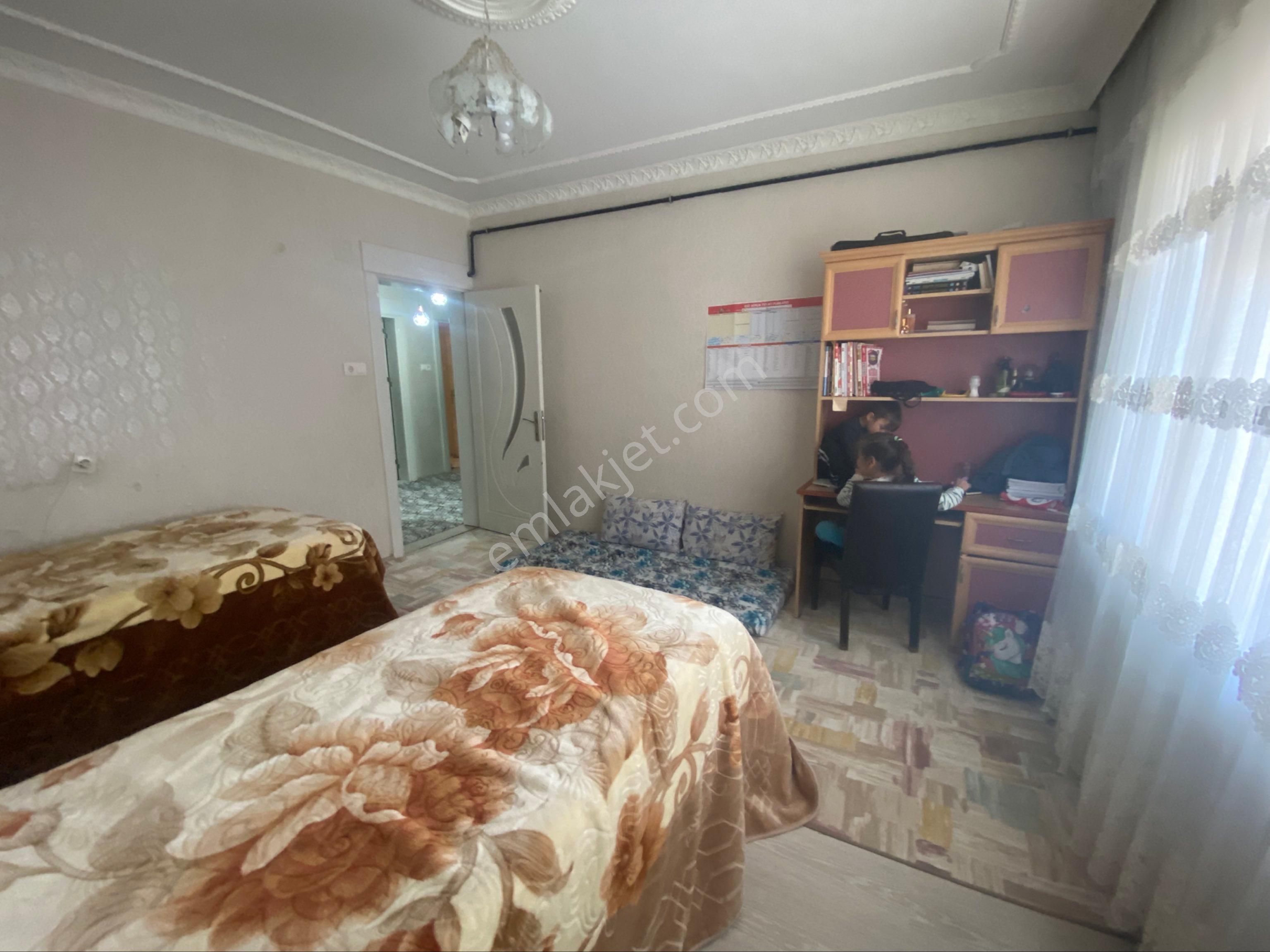 Yeşılevler De 3 Katlı,117m,geniş , 2+1 , Doğalgazlı, Yalıtımlı - Görsel 20