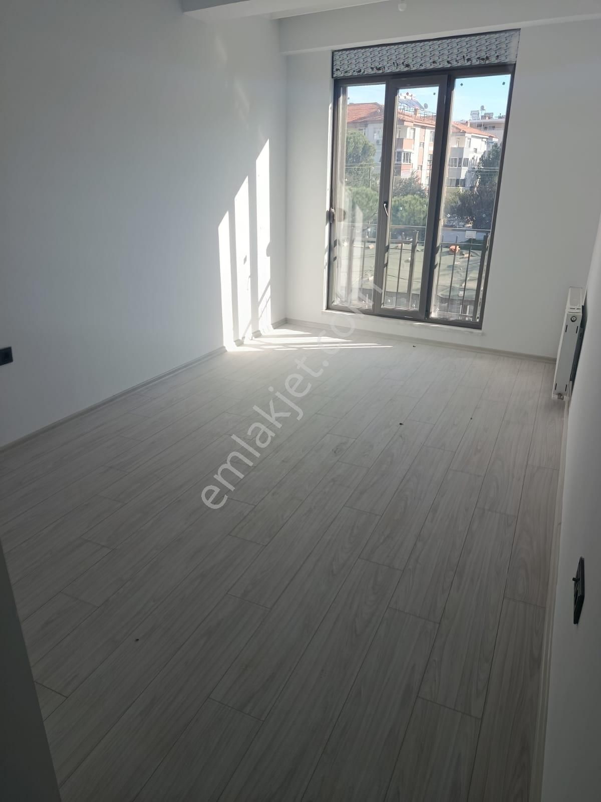 Akçay Doruk Gayrimenkul'den Altınkum'un Tam Göbeğinde Ayrı Mutfak, Ebeveyn Banyolu, Muhteşem Daire - Görsel 11