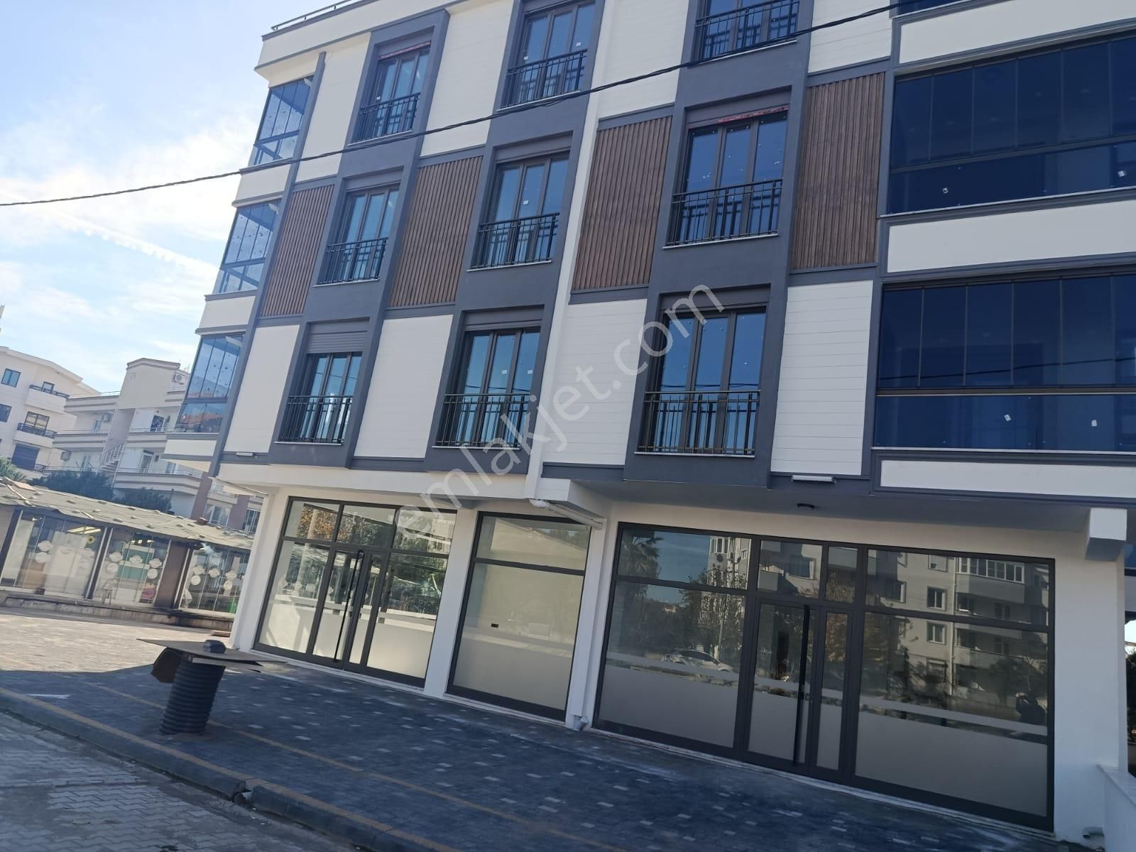 Akçay Doruk Gayrimenkul'den Altınkum'un Tam Göbeğinde Ayrı Mutfak, Ebeveyn Banyolu, Muhteşem Daire - Görsel 6
