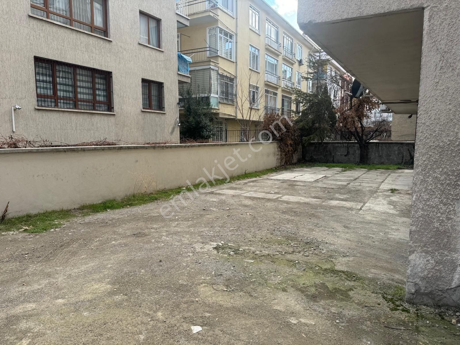 Aydınlıkevler Protokol Yolu Üzeri Bakımlı 3+1 Kiralık Daire - Görsel 15