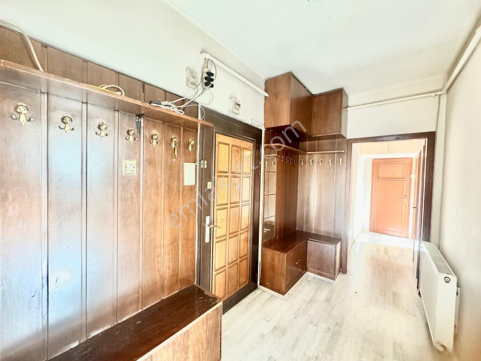 Aydınlıkevler Protokol Yolu Üzeri Bakımlı 3+1 Kiralık Daire - Görsel 11