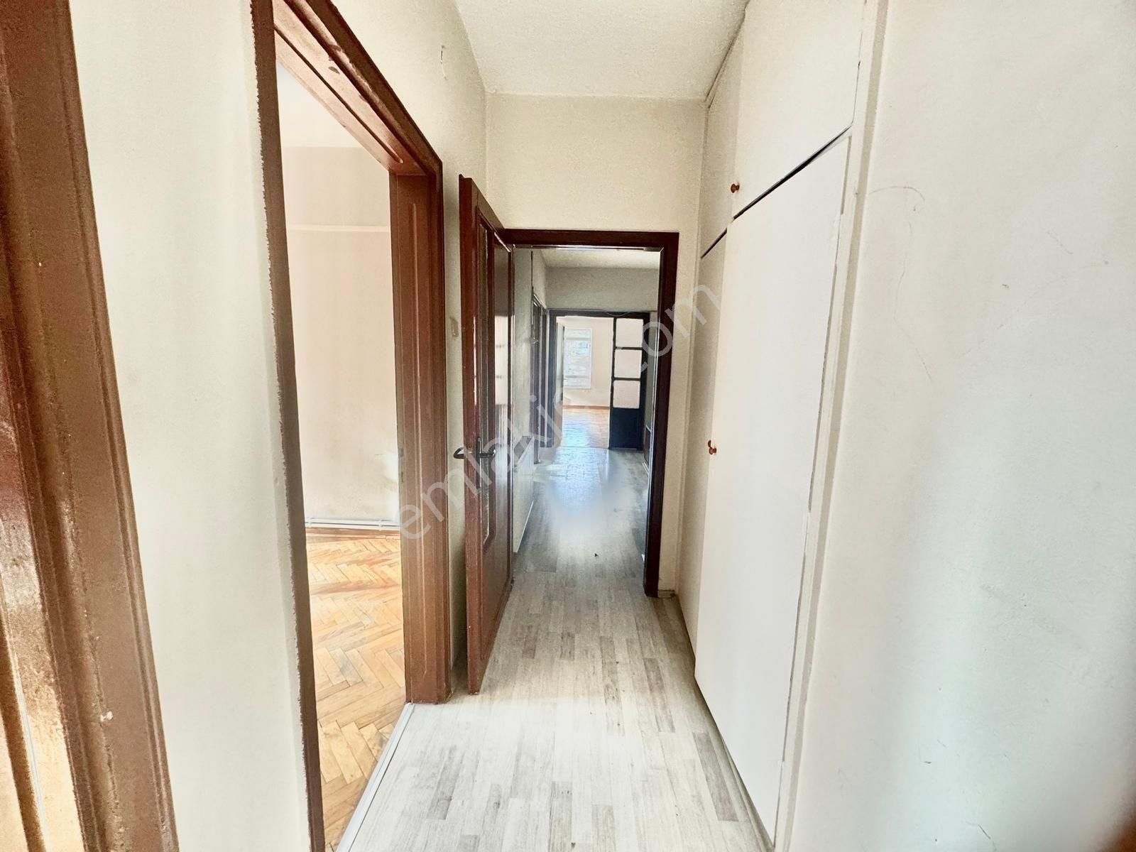 Aydınlıkevler Protokol Yolu Üzeri Bakımlı 3+1 Kiralık Daire - Görsel 3