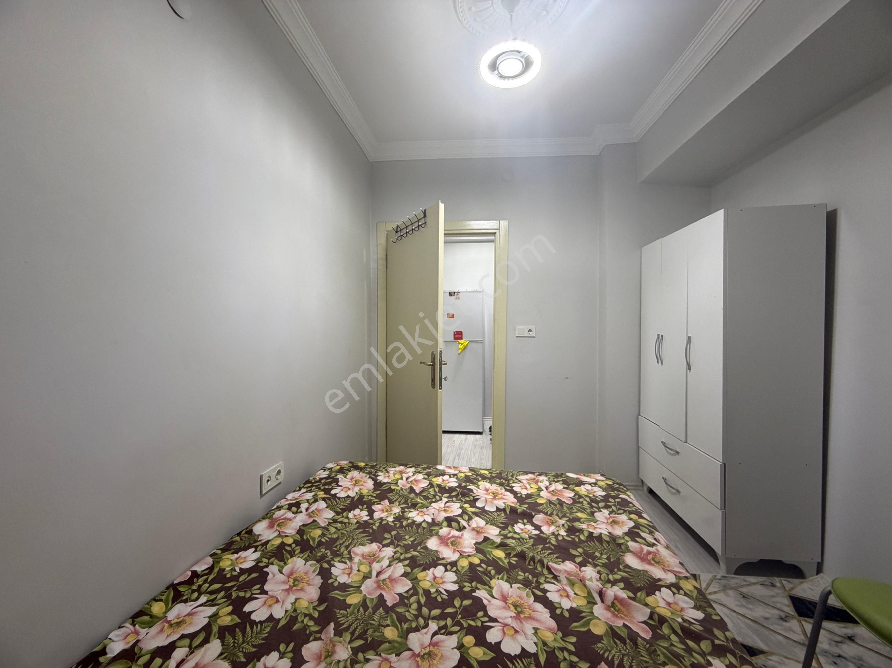 Memurdan Hazır Kiracılı Şehrin Merkezinde 1+1 - Görsel 17