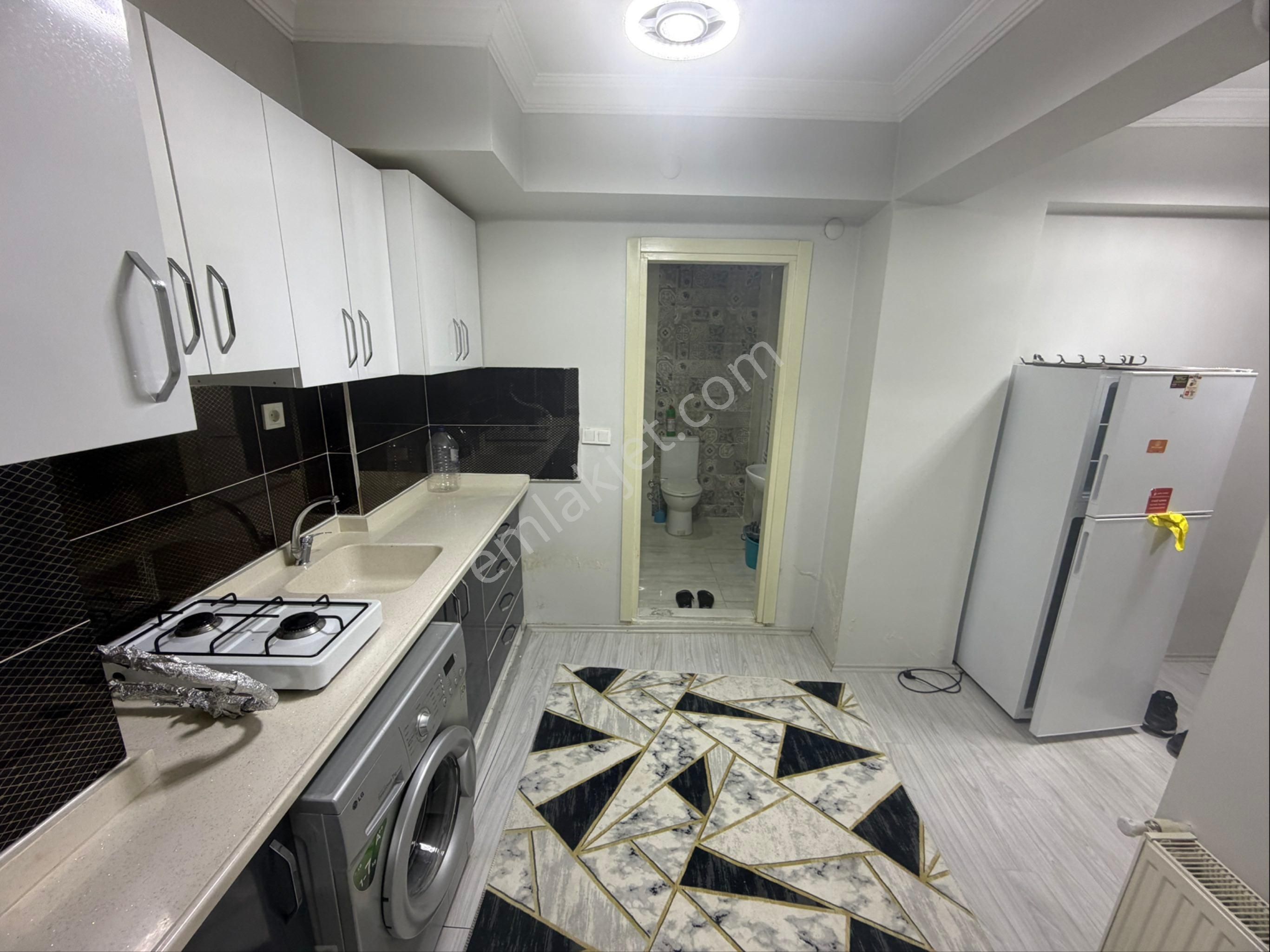 Memurdan Hazır Kiracılı Şehrin Merkezinde 1+1 - Görsel 8