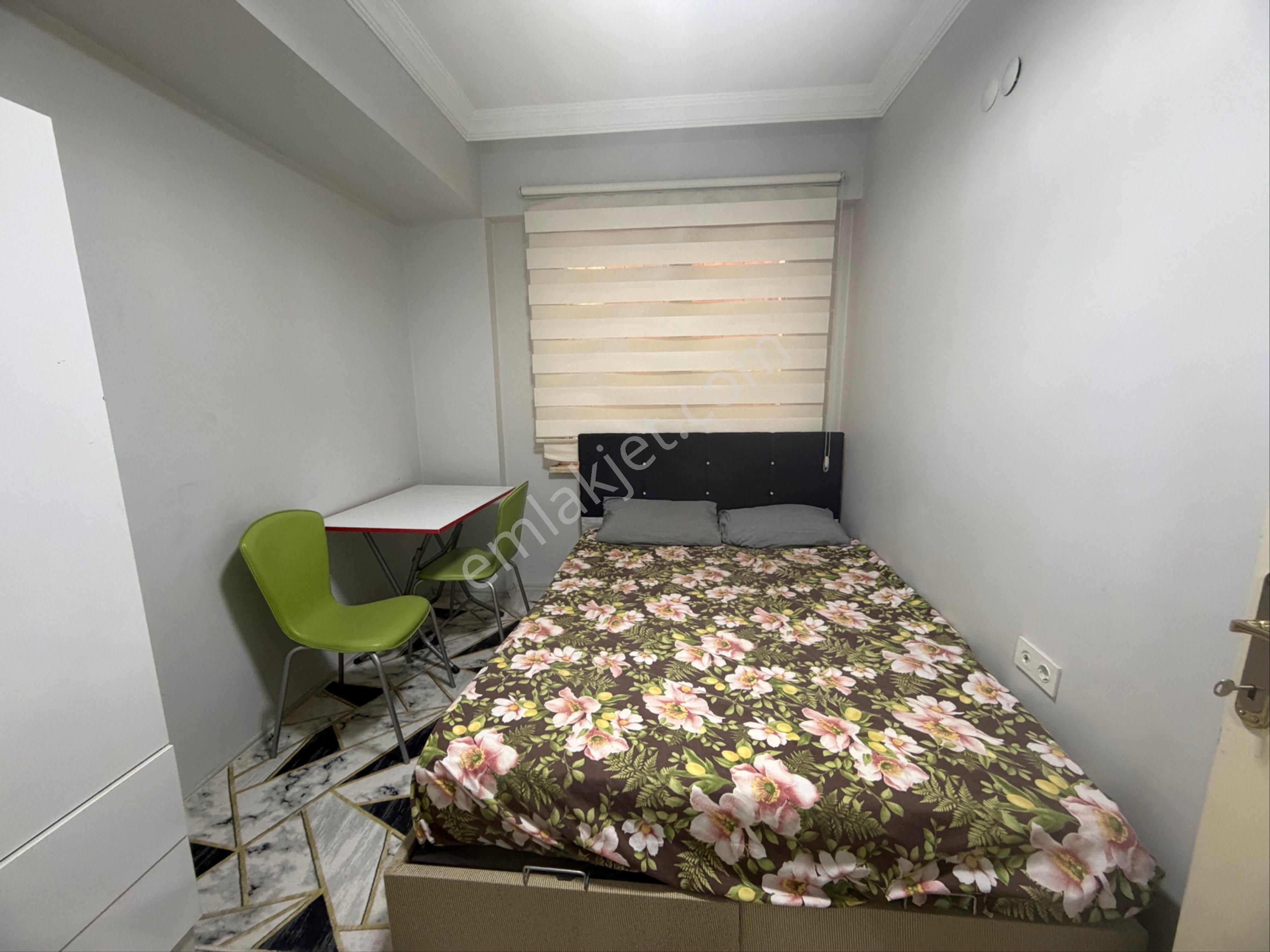 Memurdan Hazır Kiracılı Şehrin Merkezinde 1+1 - Görsel 14