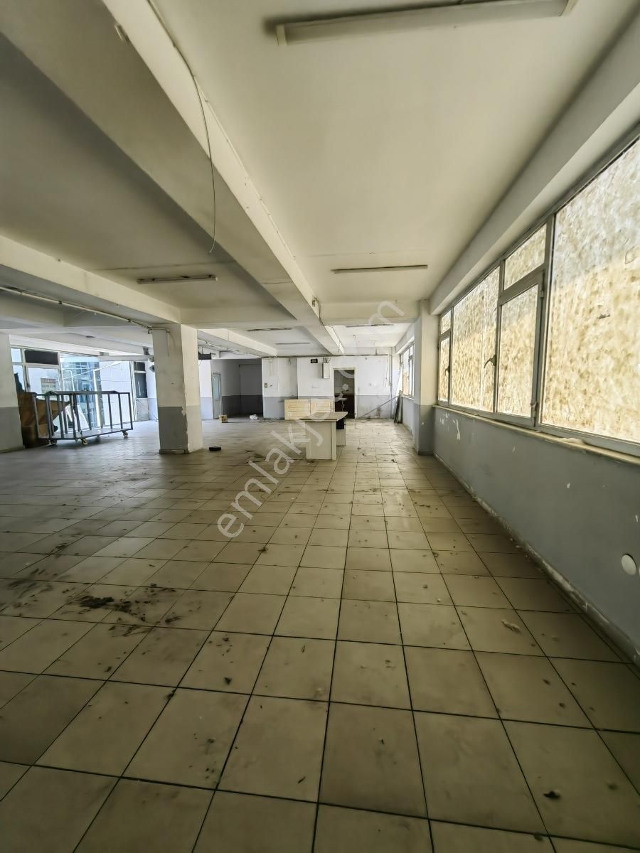 Bağcılar 15 Temmuz Da Kiralık 240 M2 Kullanışlı İşyeri Dükkan - Görsel 4