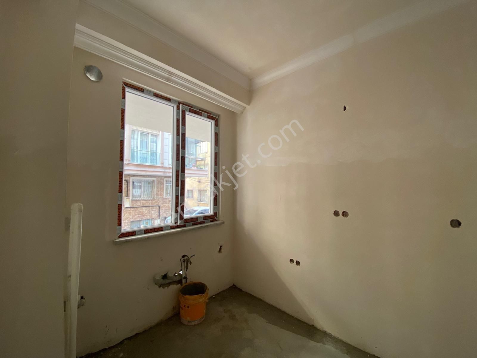 Goldhouse Dan Satılık Ahmet Yesevi Caddesin De Yüksek Giriş 2+1 Daire - Görsel 4