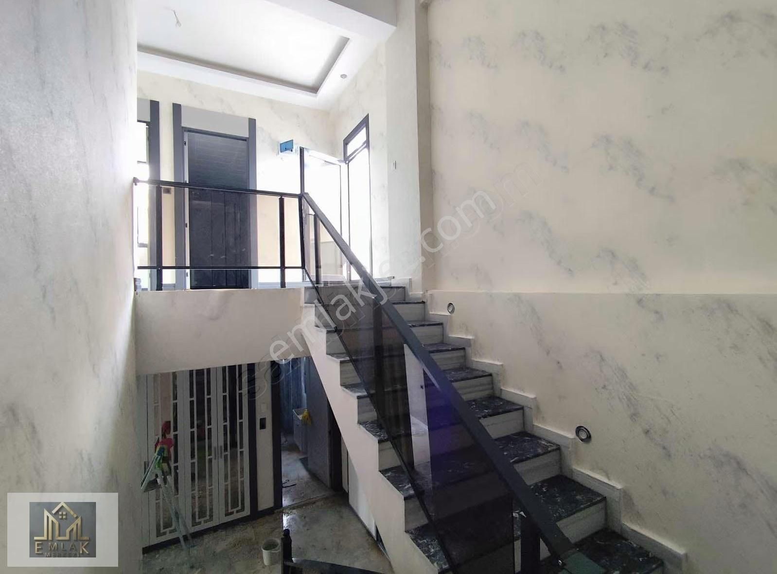 Altındağ Civarı Özay Vıp Köşe Ve Orta Satılık Villalarımız