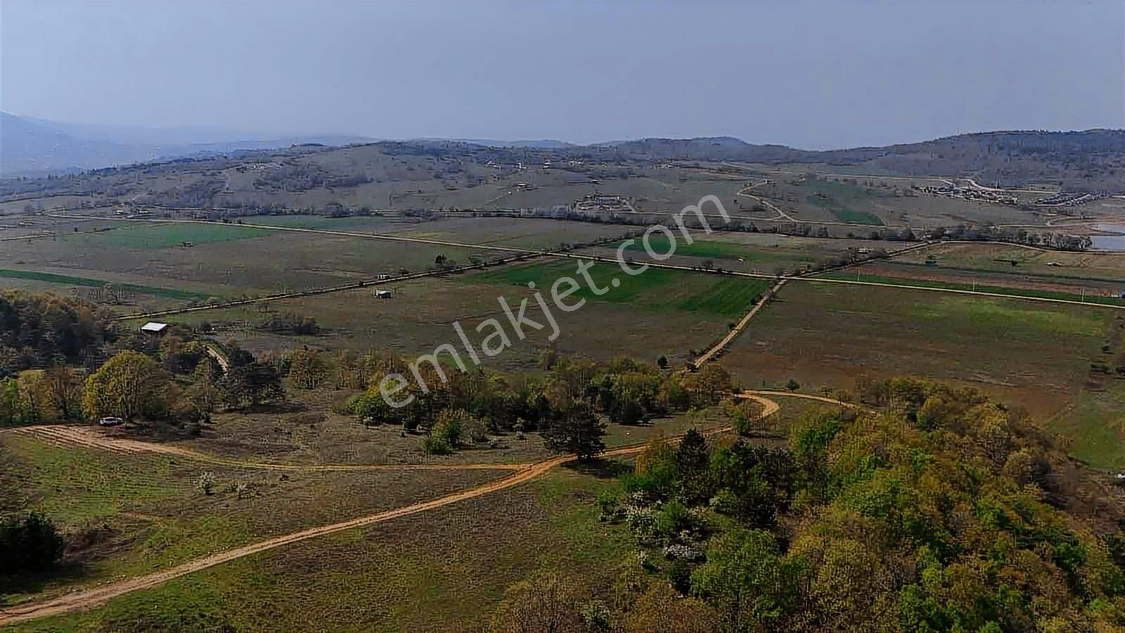 Dağyenice Göleti Manzaralı Satılık Arazi - Görsel 12