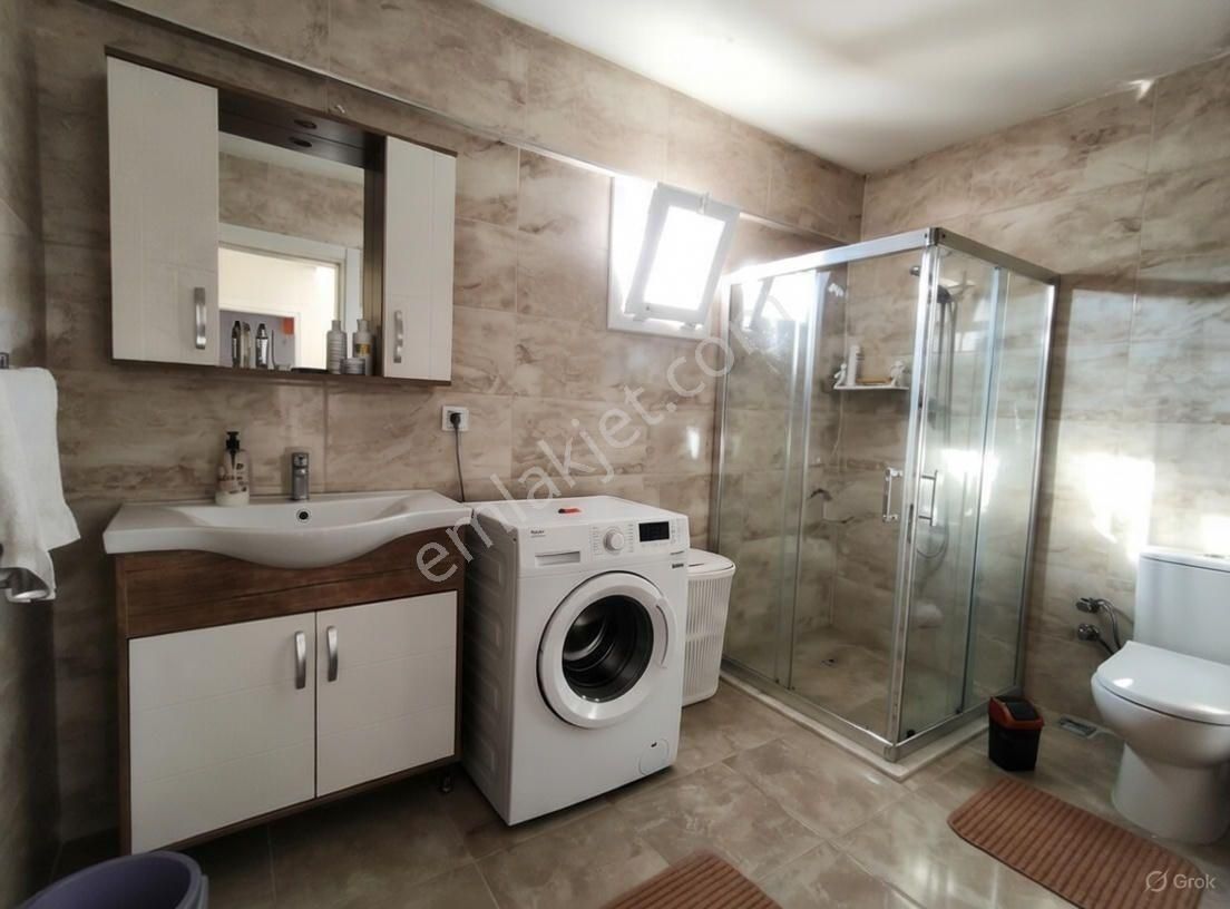 Denize 600 Metre , Geniş Bahçeli , Tam Müstakil Dubleks Villa - Görsel 16