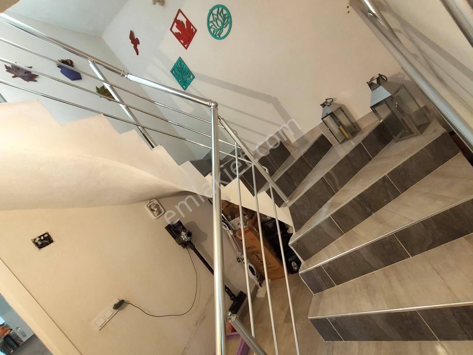 Denize 600 Metre , Geniş Bahçeli , Tam Müstakil Dubleks Villa - Görsel 12