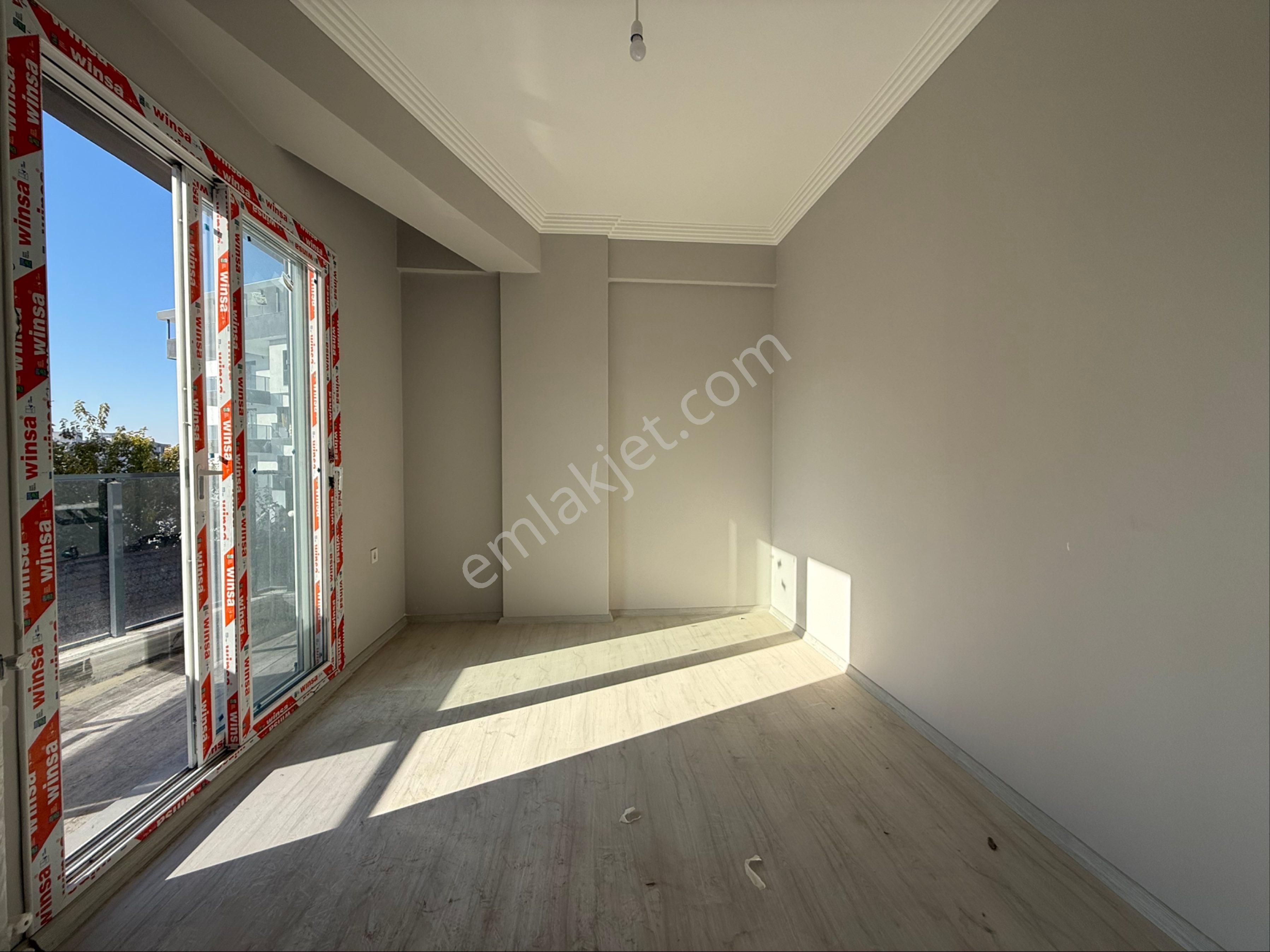 Seyrek Bakırçay Üniversitesine Çok Yakın Mesafede Satılık 1+1 Daire - Görsel 7