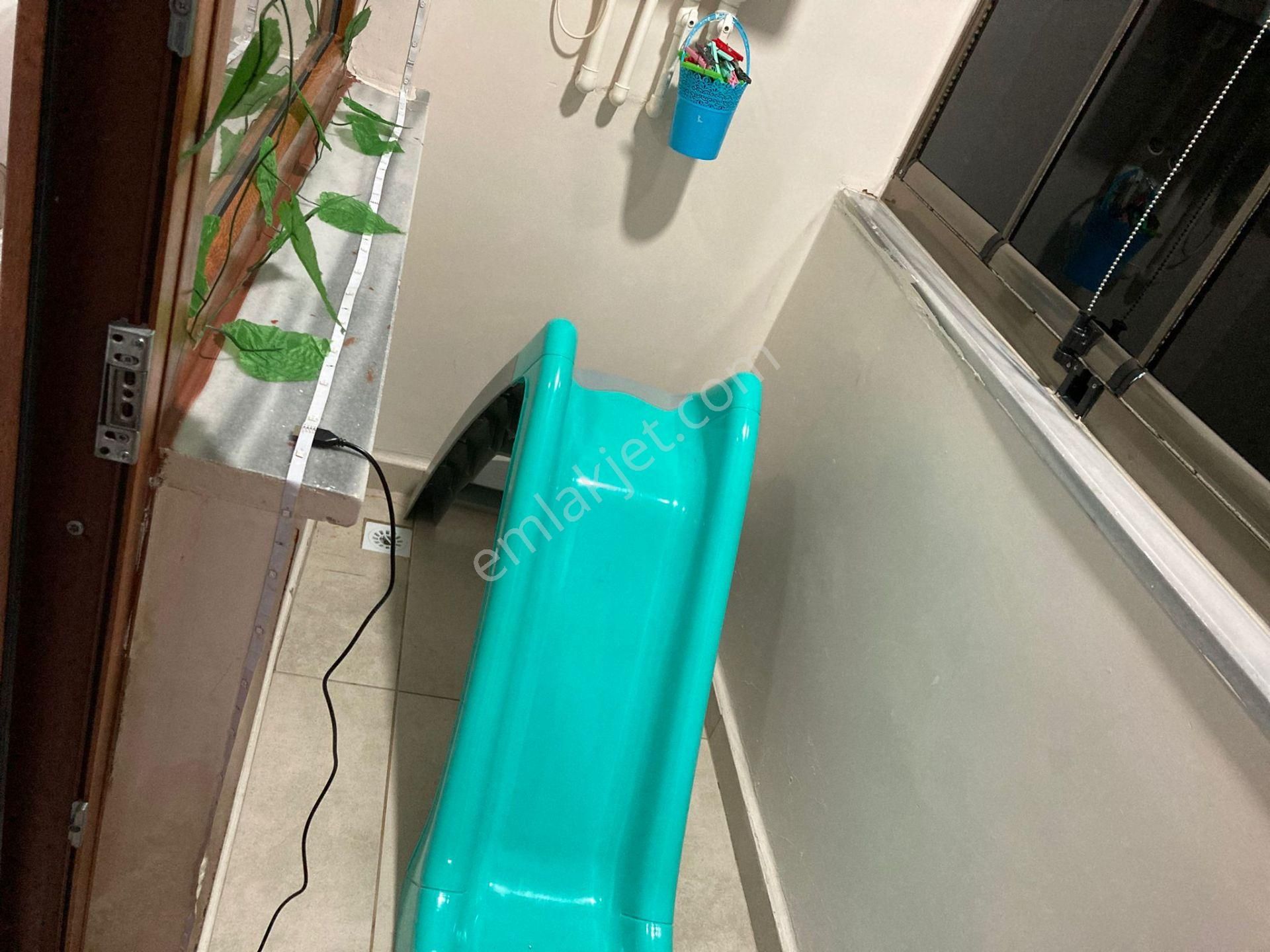 Avrupa Emlak Tan Esenler Fevzi Çakmak Mah 85 M² 2+1 Yüksek Giriş,5 Yıllık,iskanlı,arkadan Balkonlu - Görsel 8