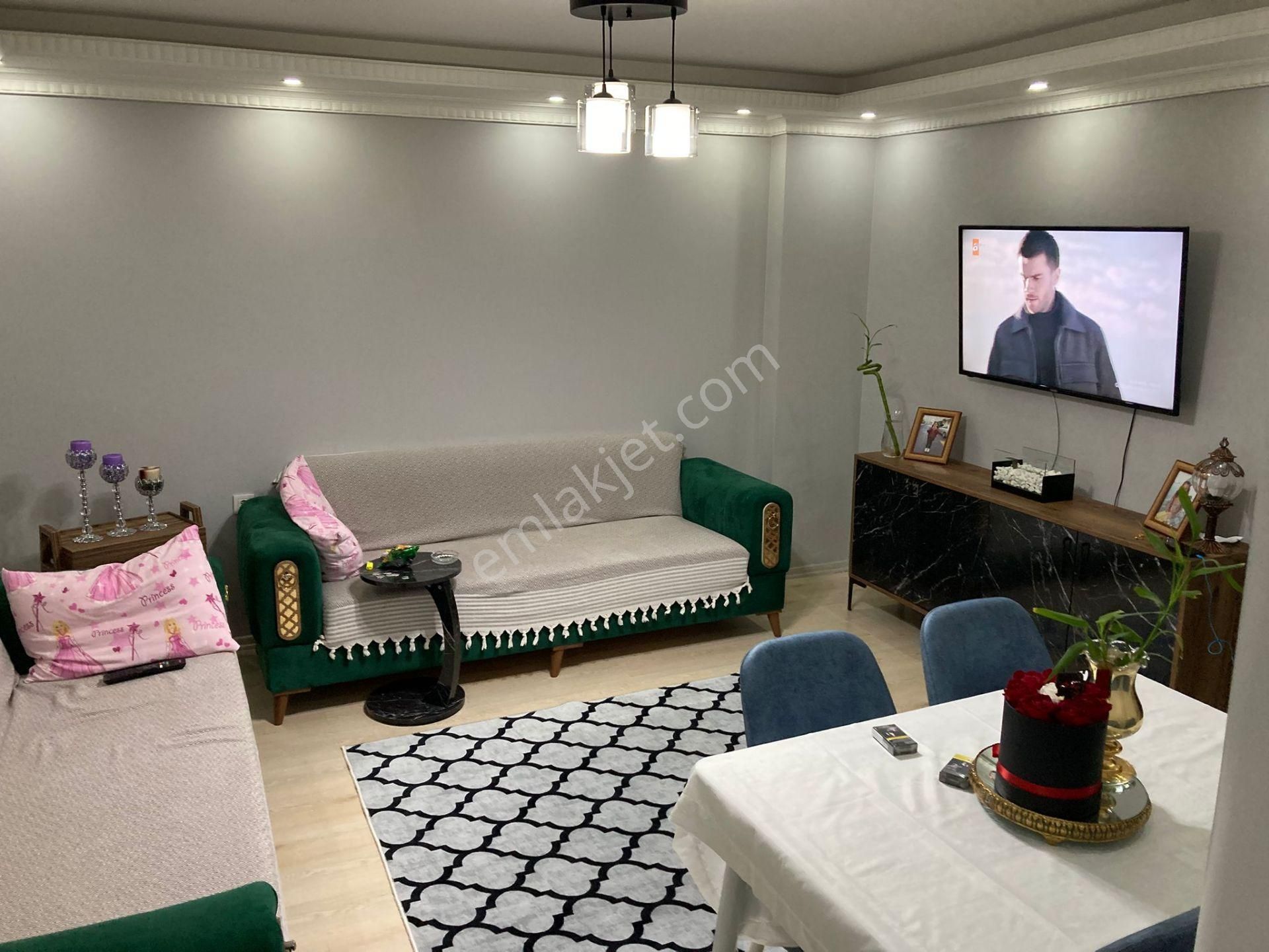 Avrupa Emlak Tan Esenler Fevzi Çakmak Mah 85 M² 2+1 Yüksek Giriş,5 Yıllık,iskanlı,arkadan Balkonlu