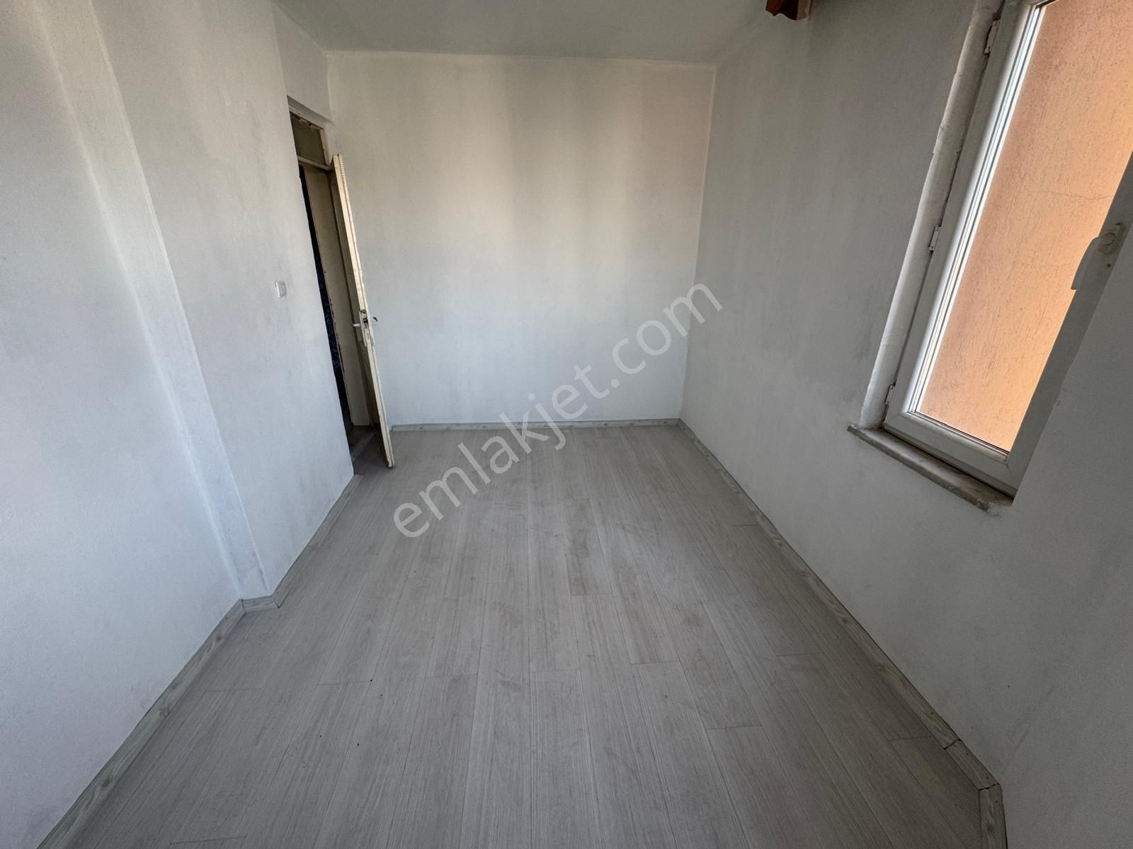 Halk Caddesı’nde Otogar Üst Tarafında 2 + 1 Kıralık Daıre - Görsel 4