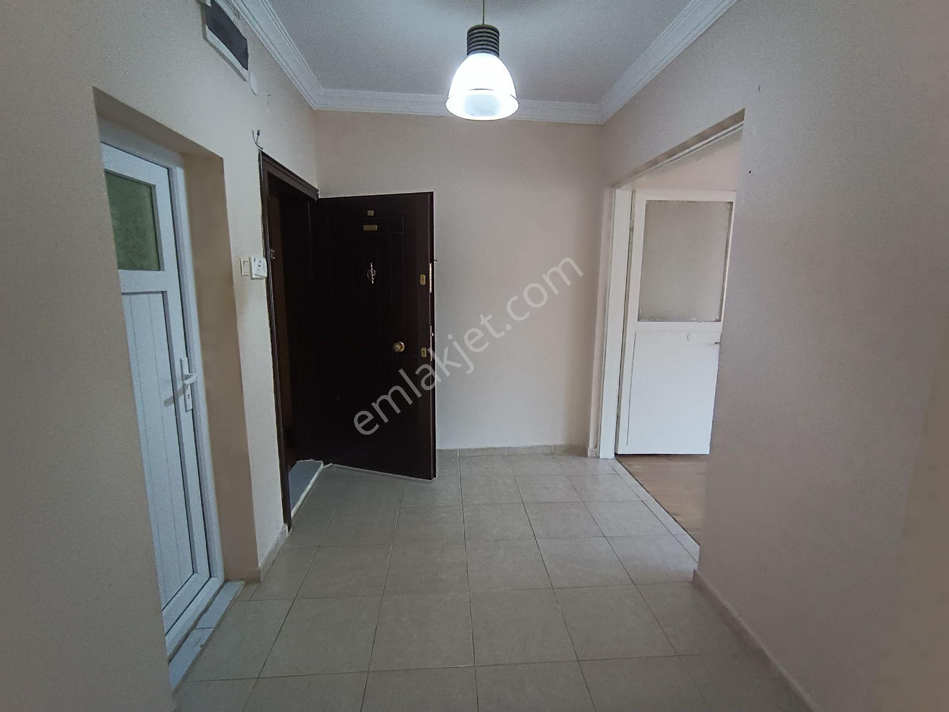 Ergünden Pirireiste Kiralık Güney Cephe 3+1 Daire - Görsel 15